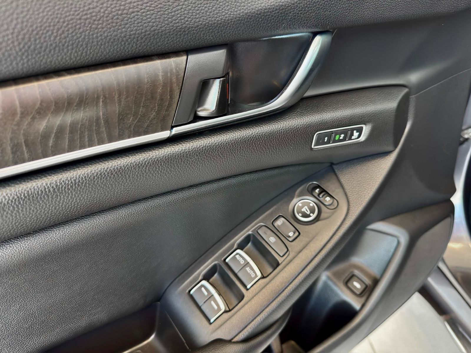 Honda Accord Sedan Touring 2020-34