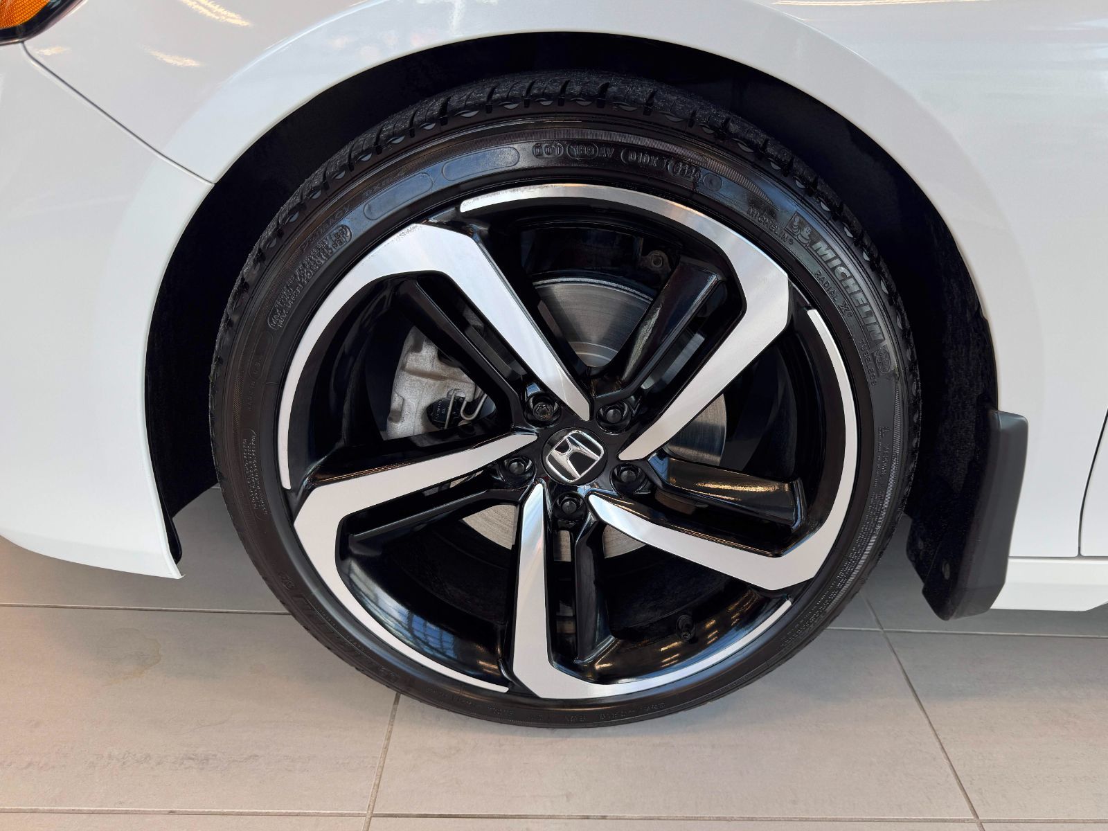Honda Accord Sedan Sport 2020-14