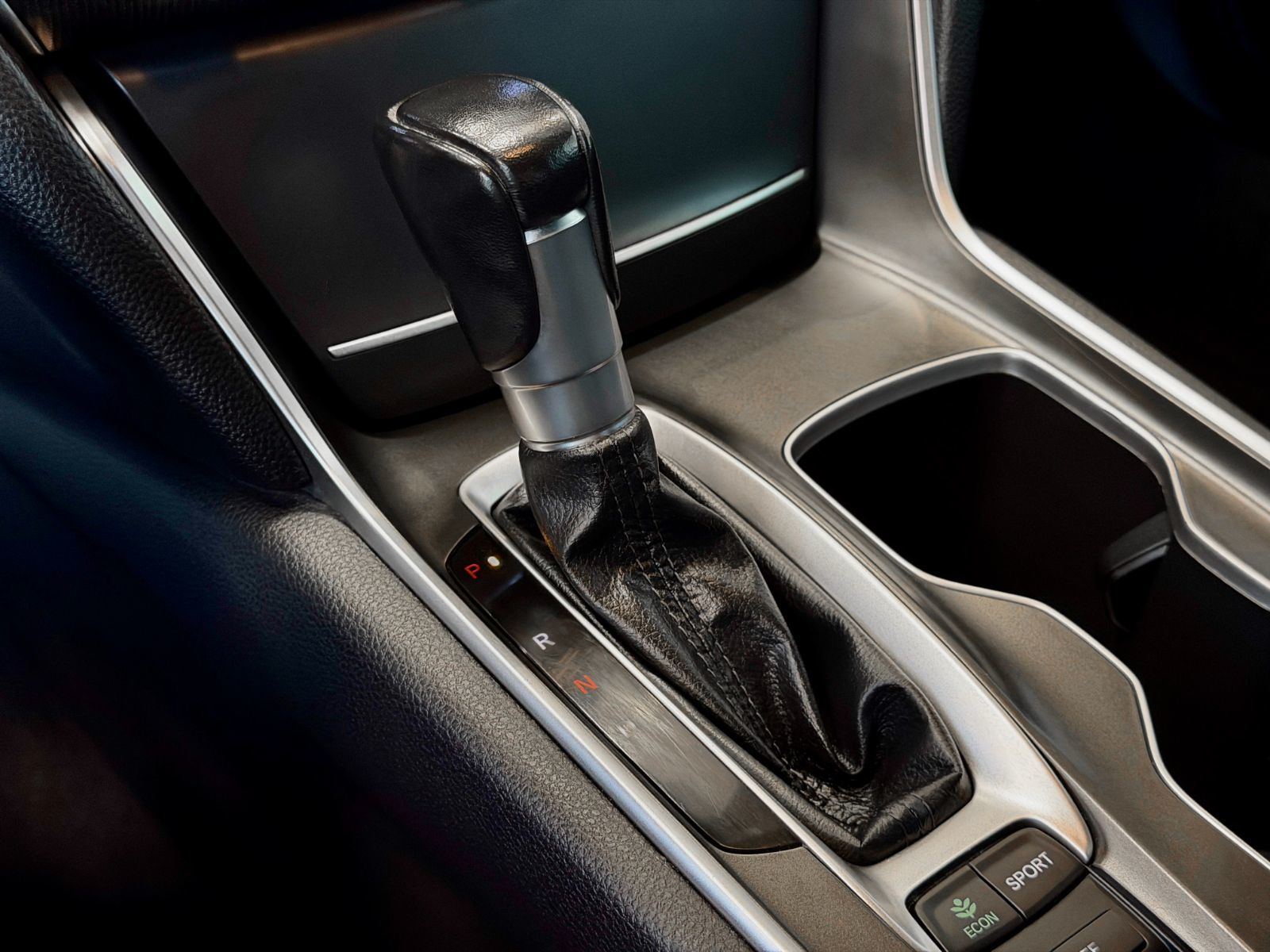 Honda Accord Sedan Sport 2022-28