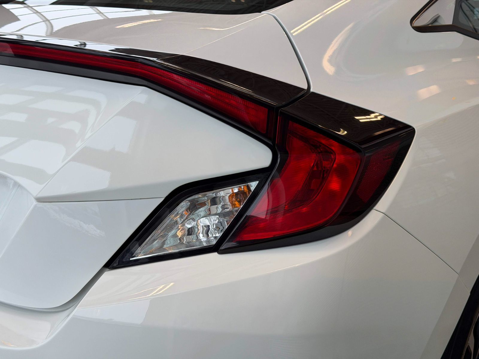 Honda Civic Coupe LX 2016-10