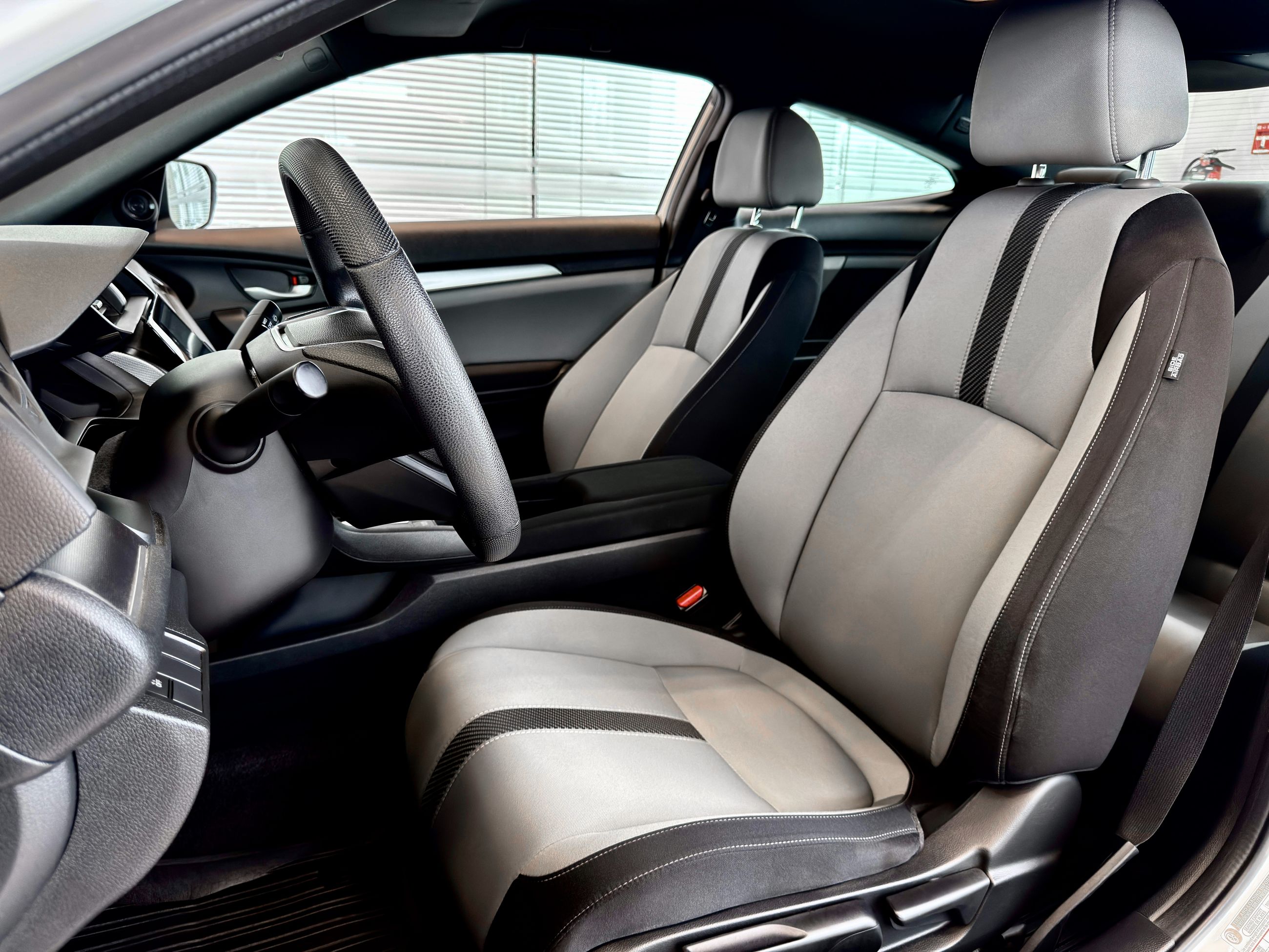 Honda Civic Coupe LX 2016-14