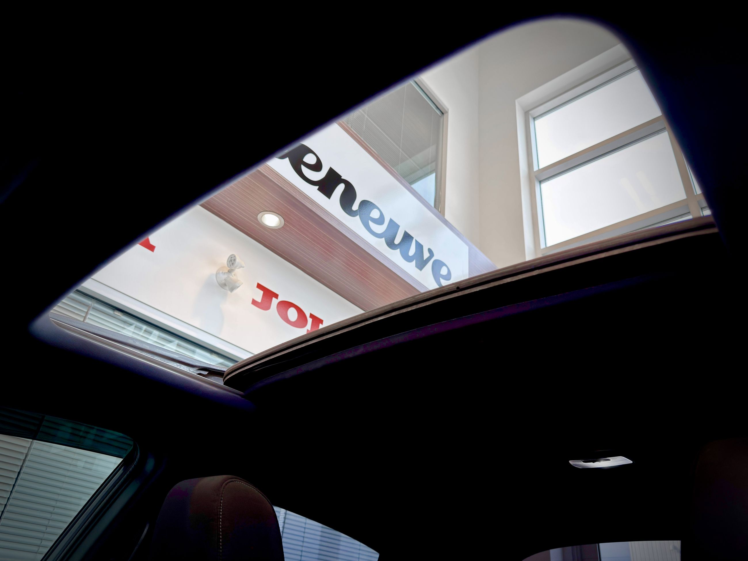 2017 Honda Civic Hatchback Sport-15