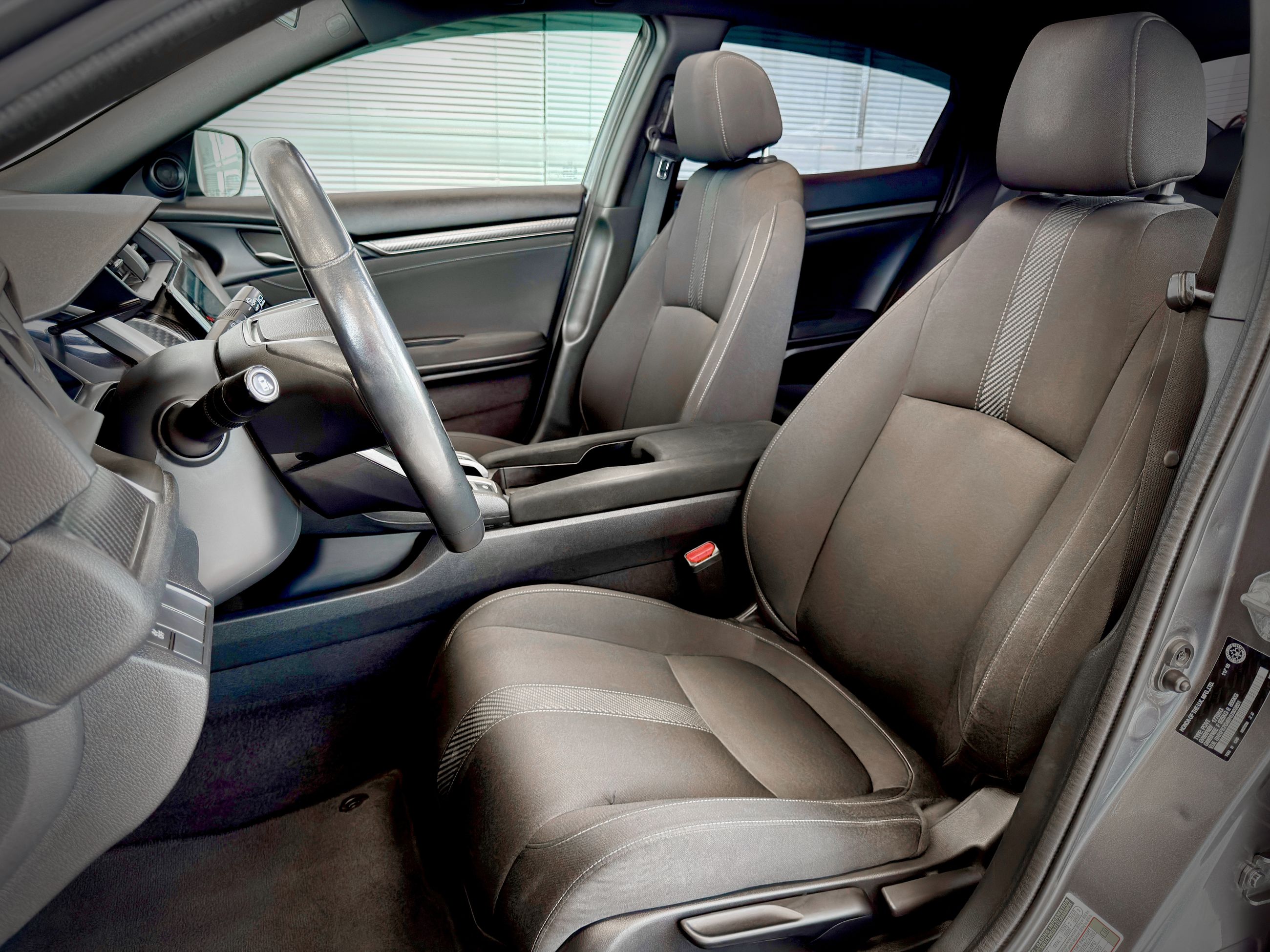 2017 Honda Civic Hatchback Sport-16