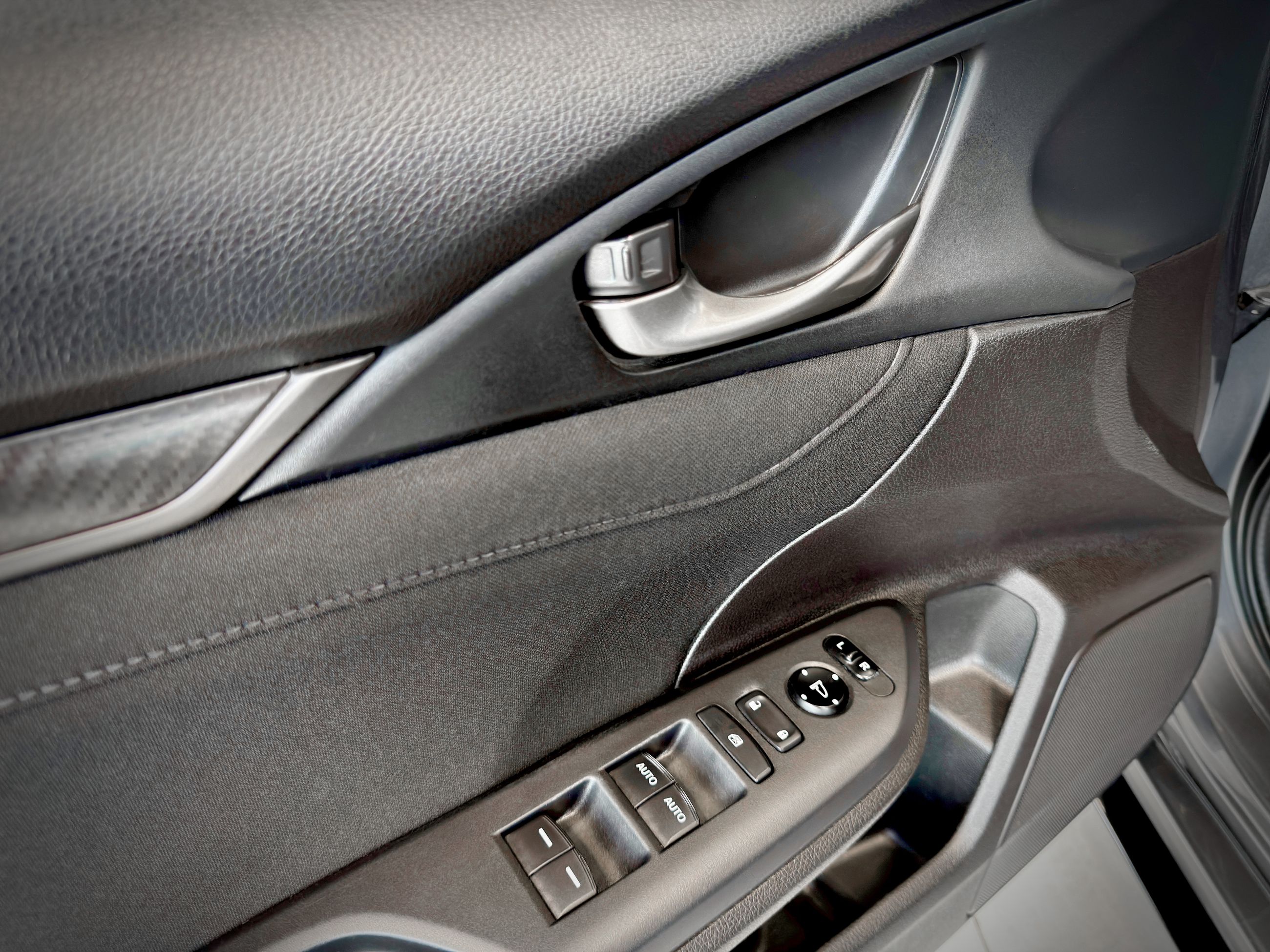 2017 Honda Civic Hatchback Sport-31