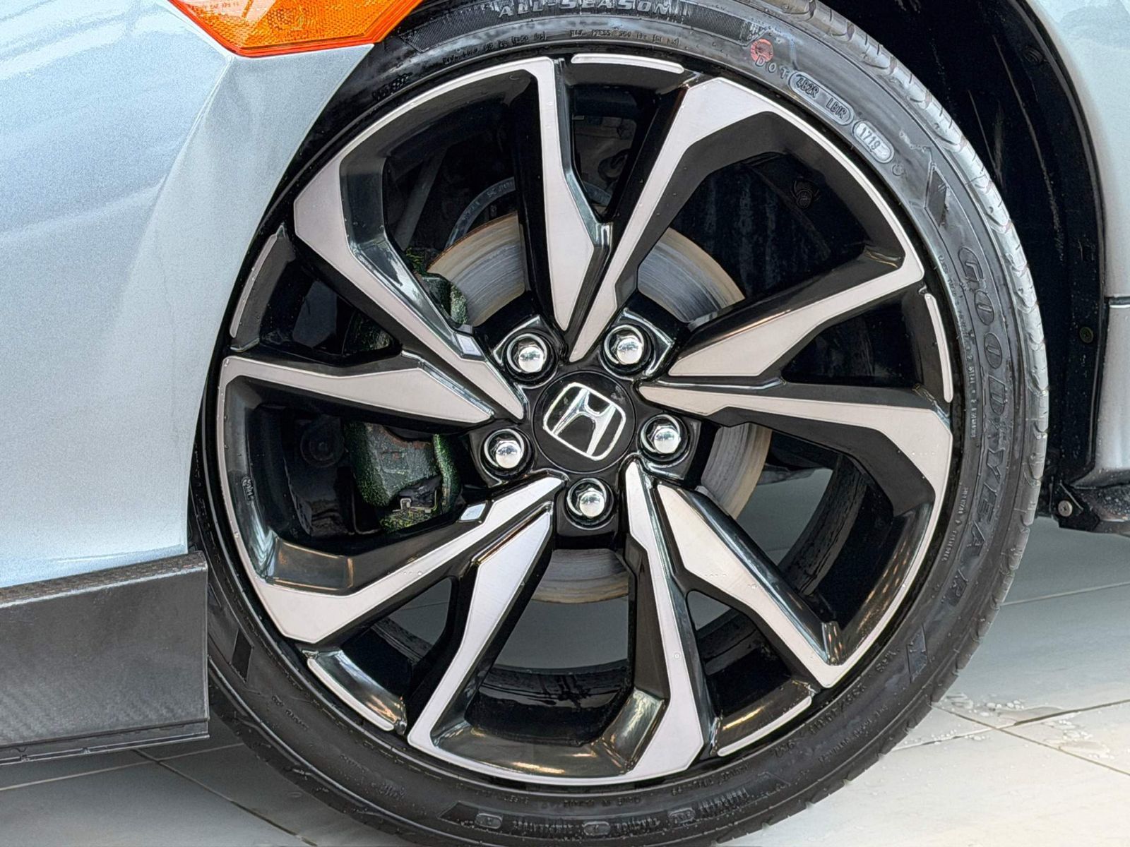 2017 Honda Civic Hatchback Sport-12