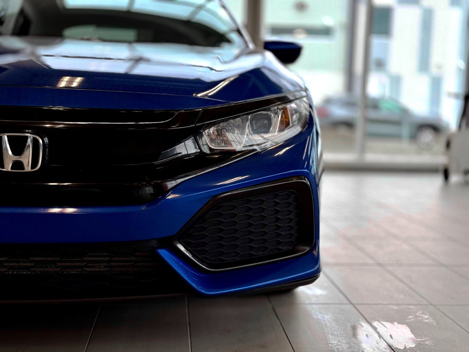 Honda Civic Hatchback LX 2018-4