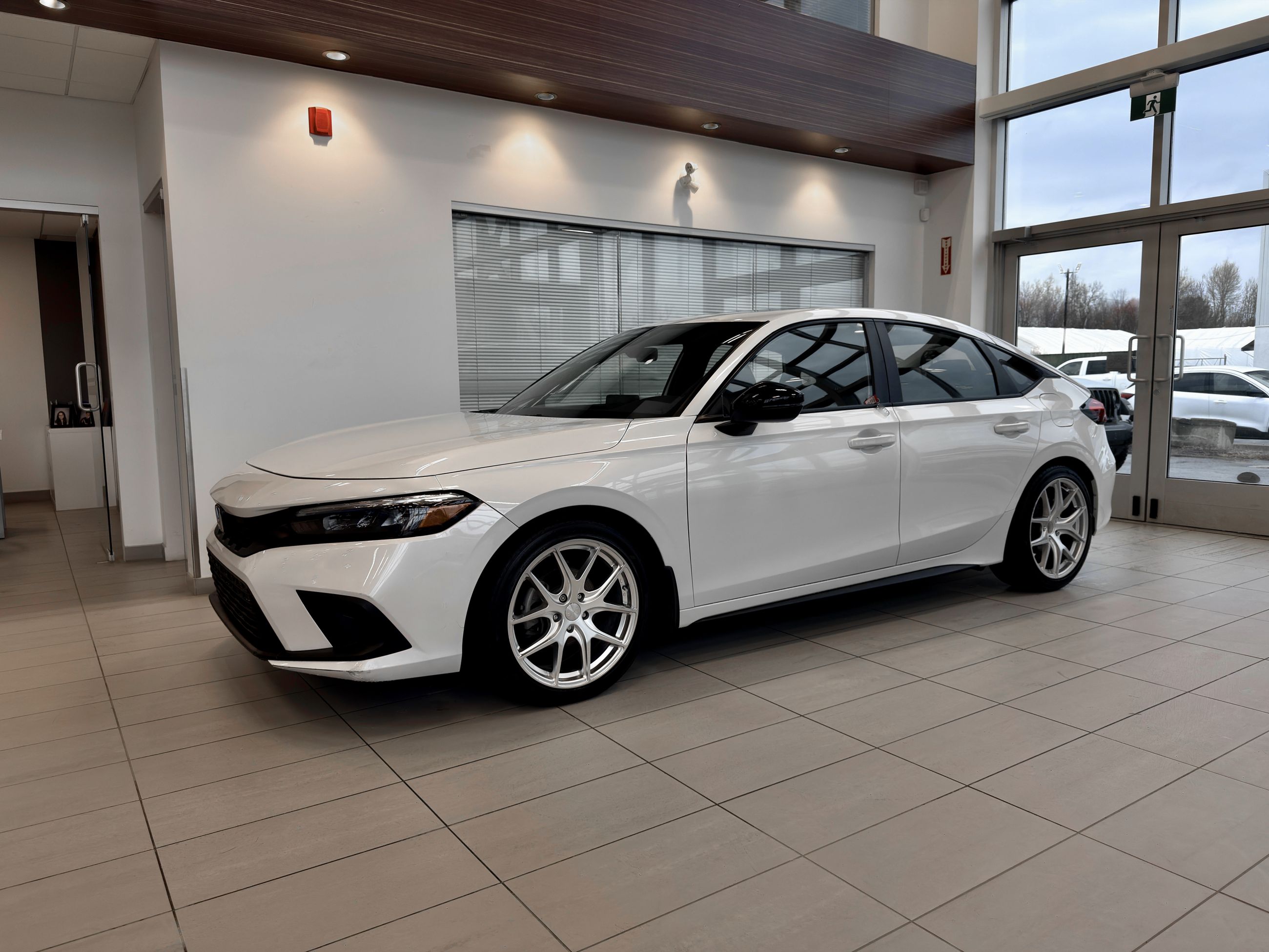 2023 Honda Civic Hatchback Sport-34