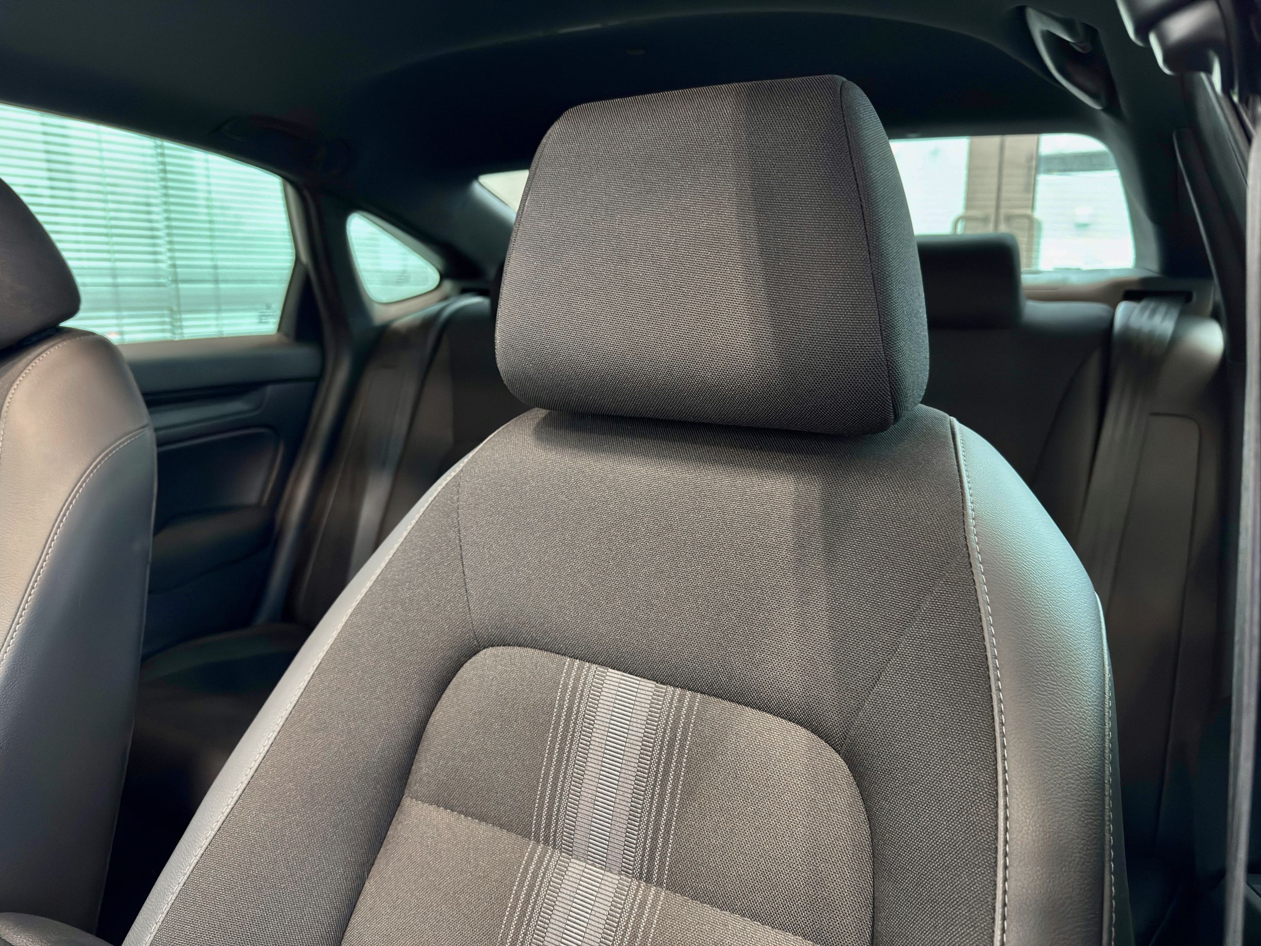 Honda Civic Sedan Hybrid Sport 2025-19