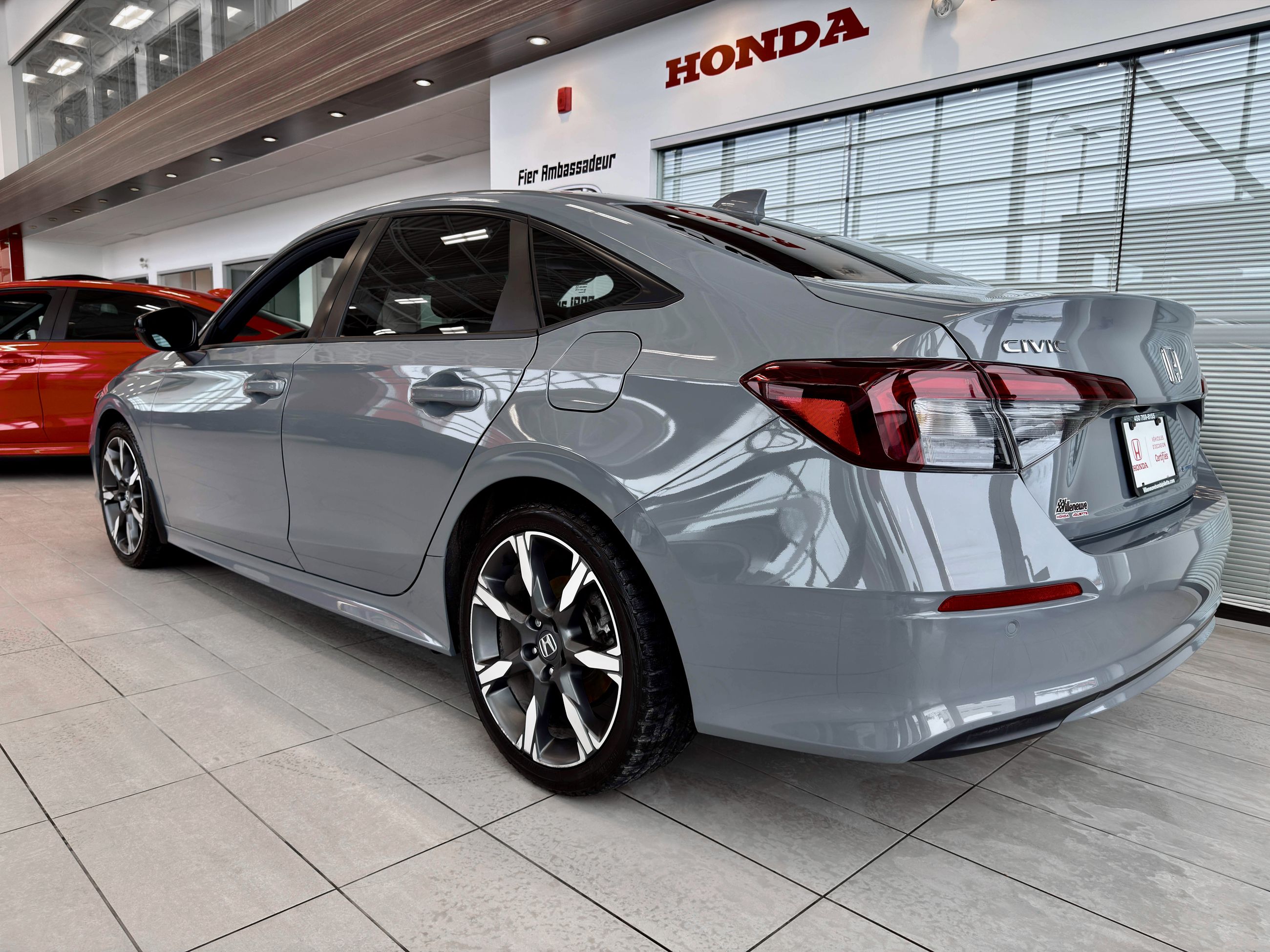 2025 Honda Civic Sedan Hybrid Sport Touring-8