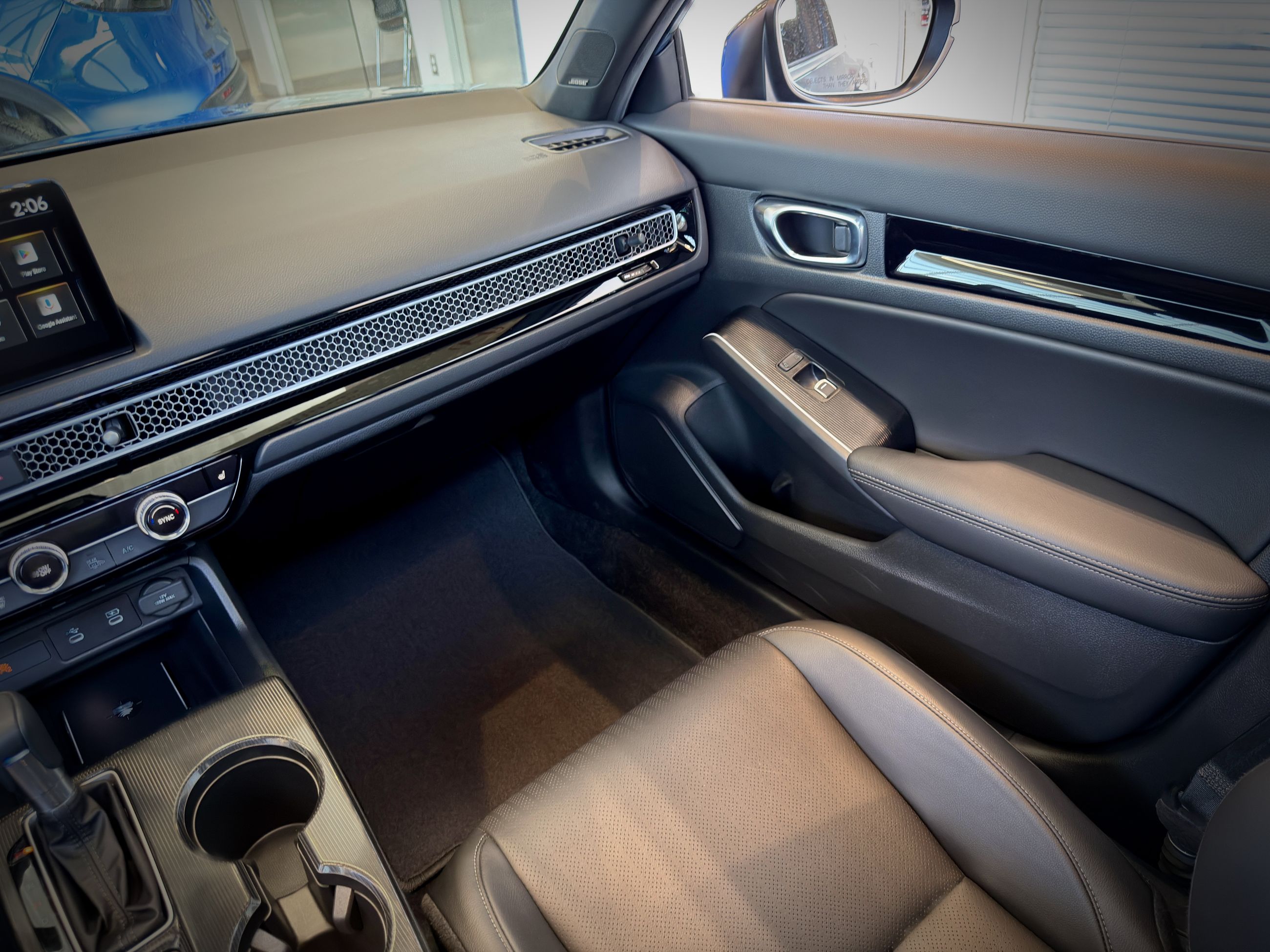 Honda Civic Sedan Hybrid TOURING 2025-18
