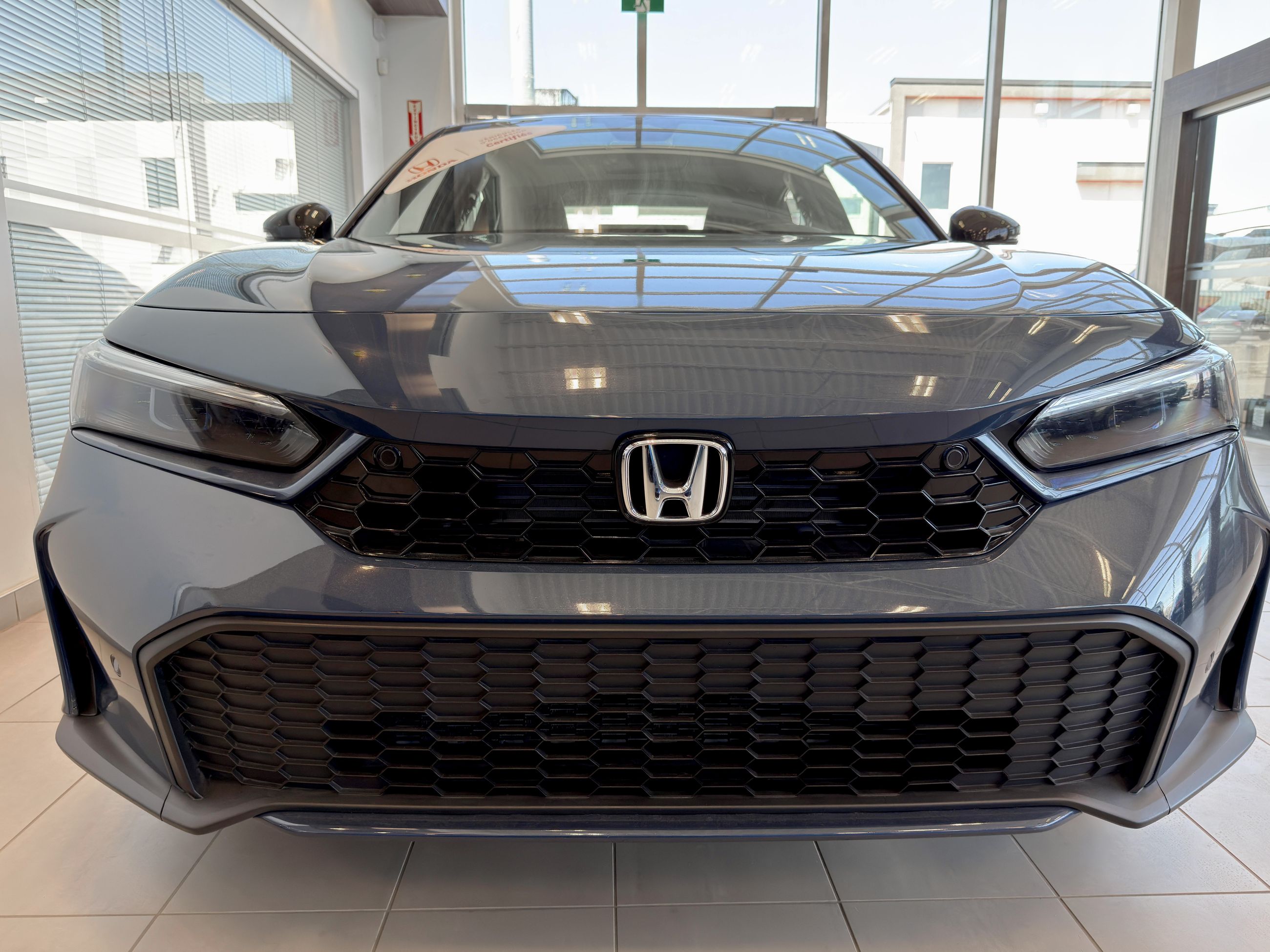 [Honda] [Civic Sedan Hybrid] [TOURING] [2025] - [Villeneuve Honda Joliette]