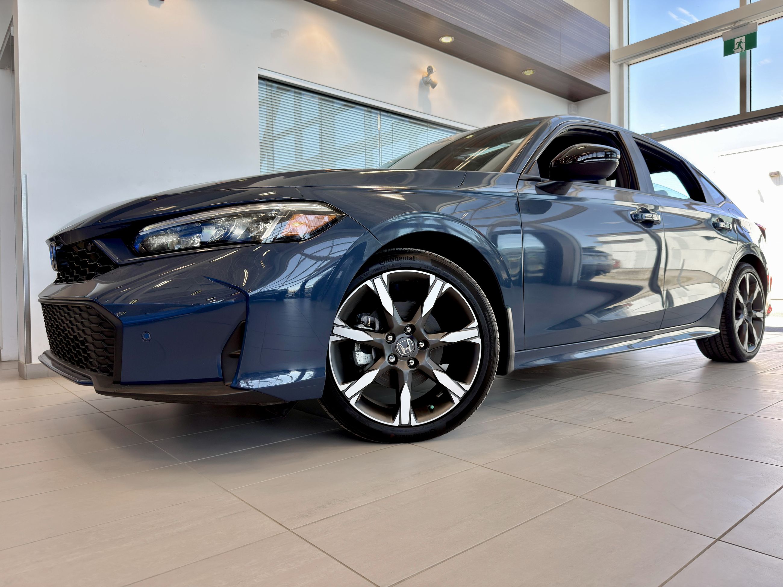 [Honda] [Civic Sedan Hybrid] [TOURING] [2025] - [Villeneuve Honda Joliette]