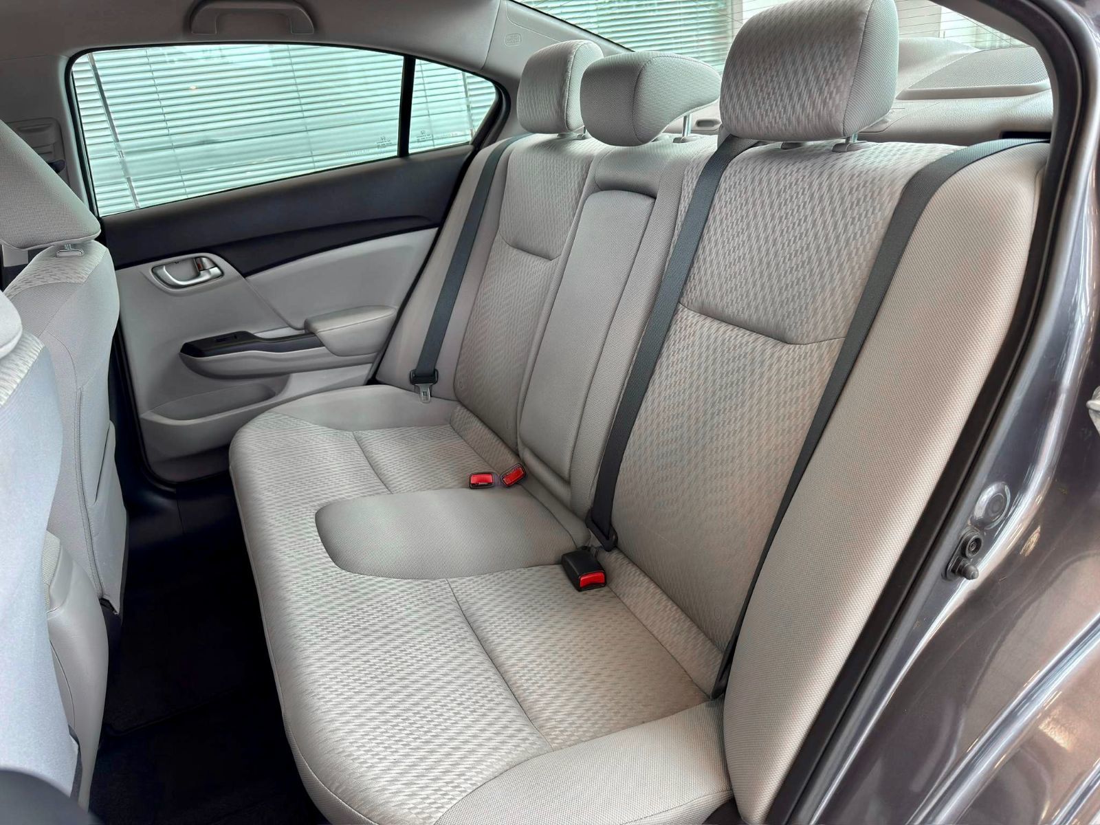 Honda Civic Sedan LX 2015-13