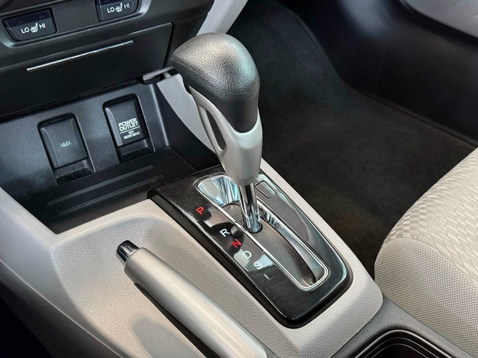 Honda Civic Sedan LX 2015-25