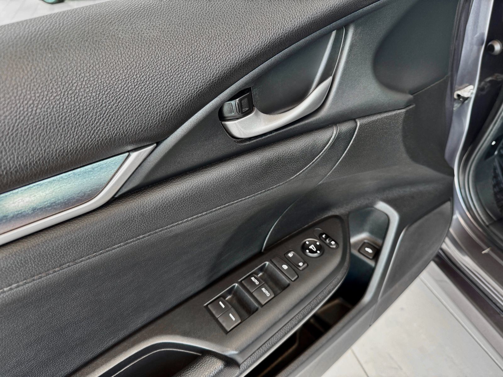 Honda Civic Sedan Touring 2016-31
