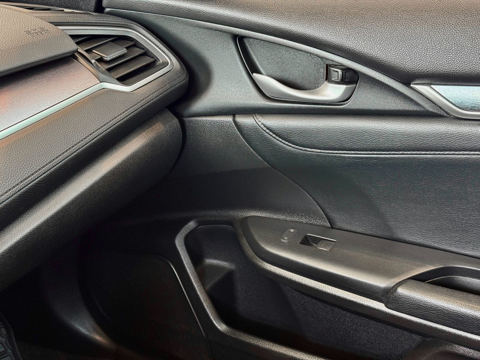 Honda Civic Sedan Touring 2016-34