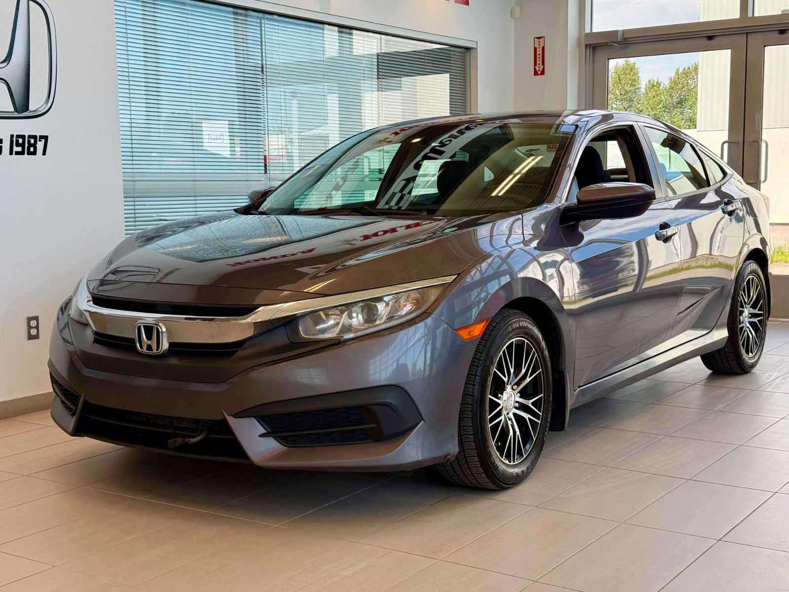 2018 Honda Civic Sedan LX Manuelle-3