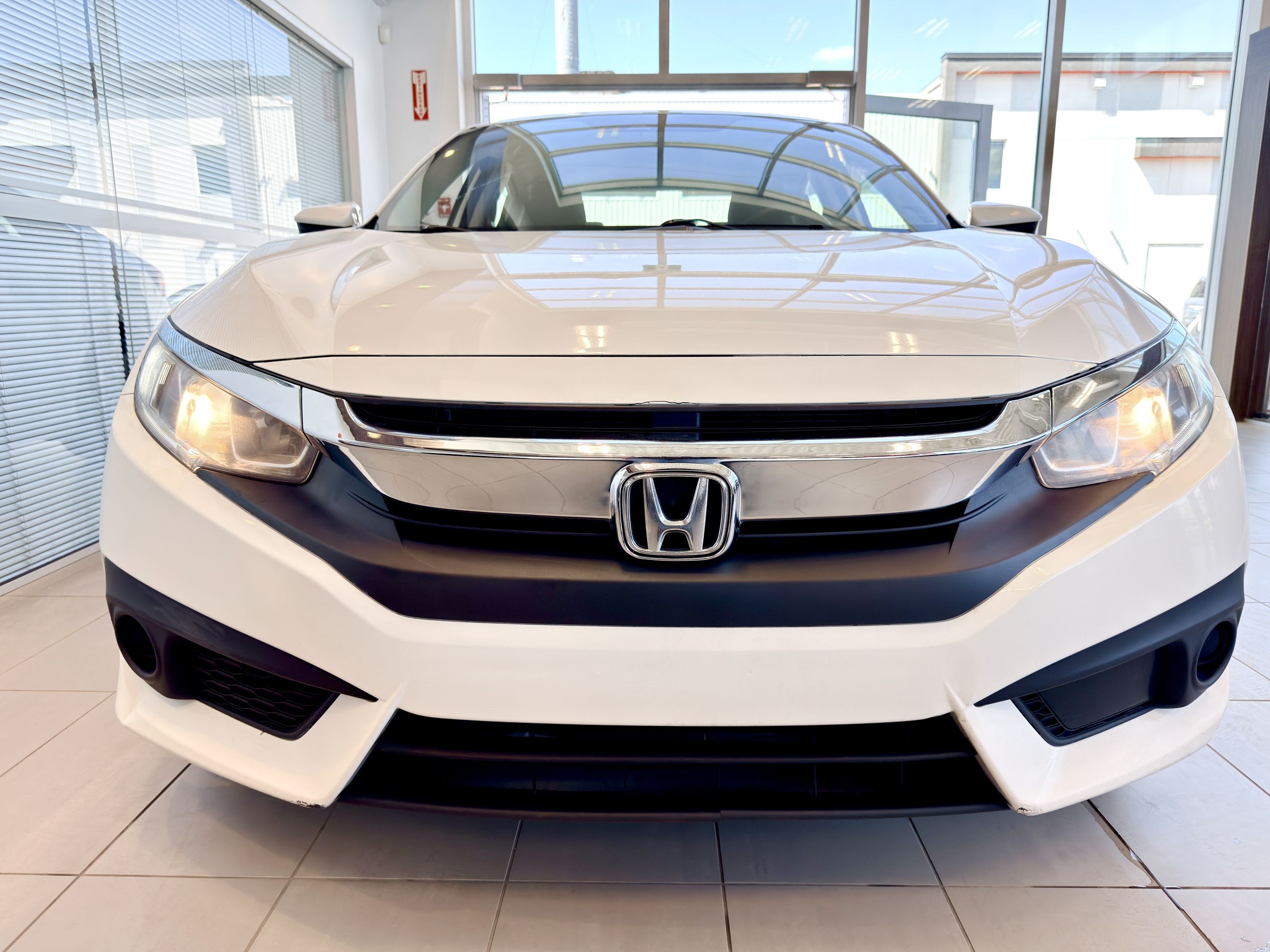 Photo 2018 Honda Civic Sedan SE #6