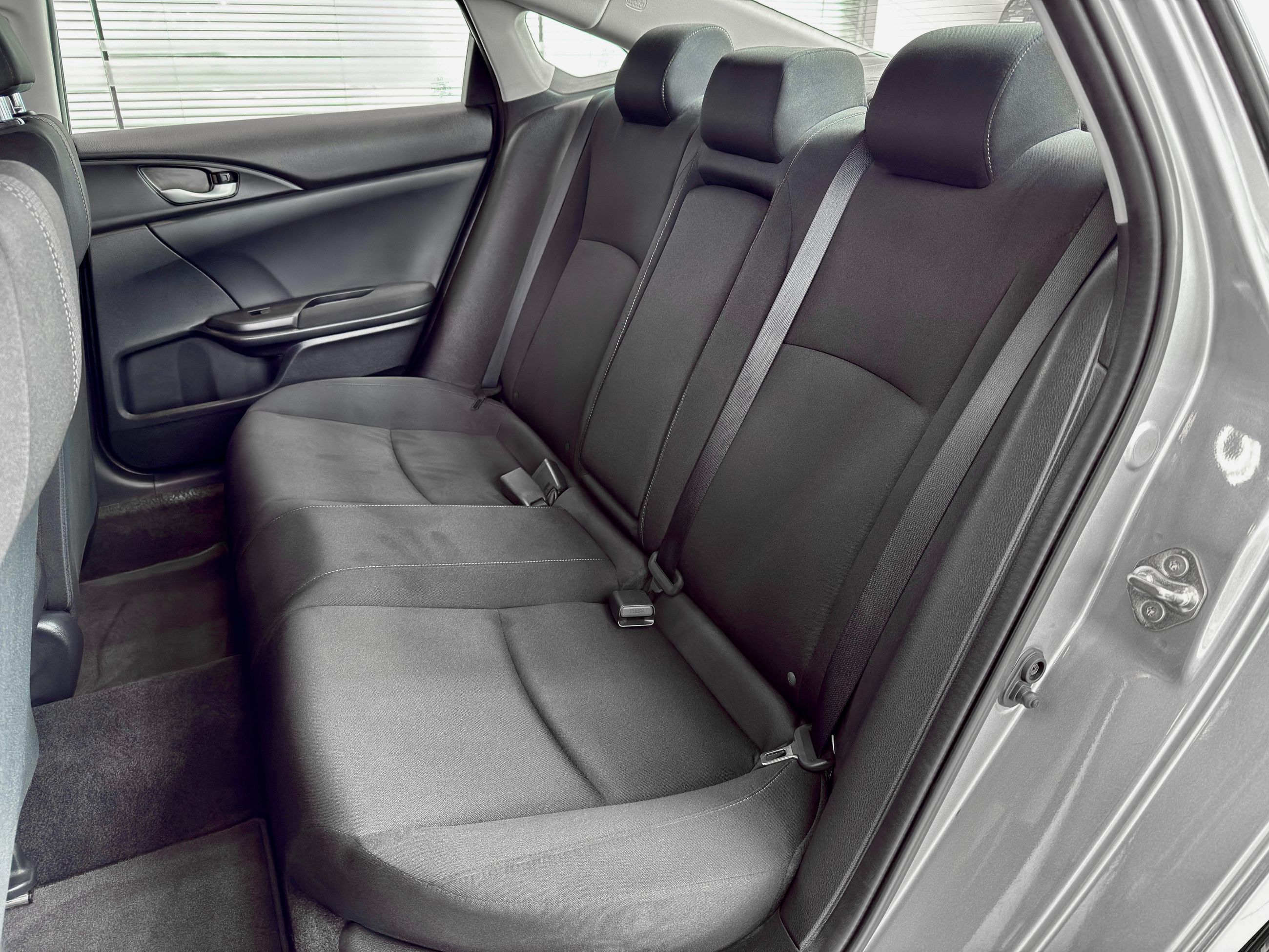 Honda Civic Sedan LX 2019-17