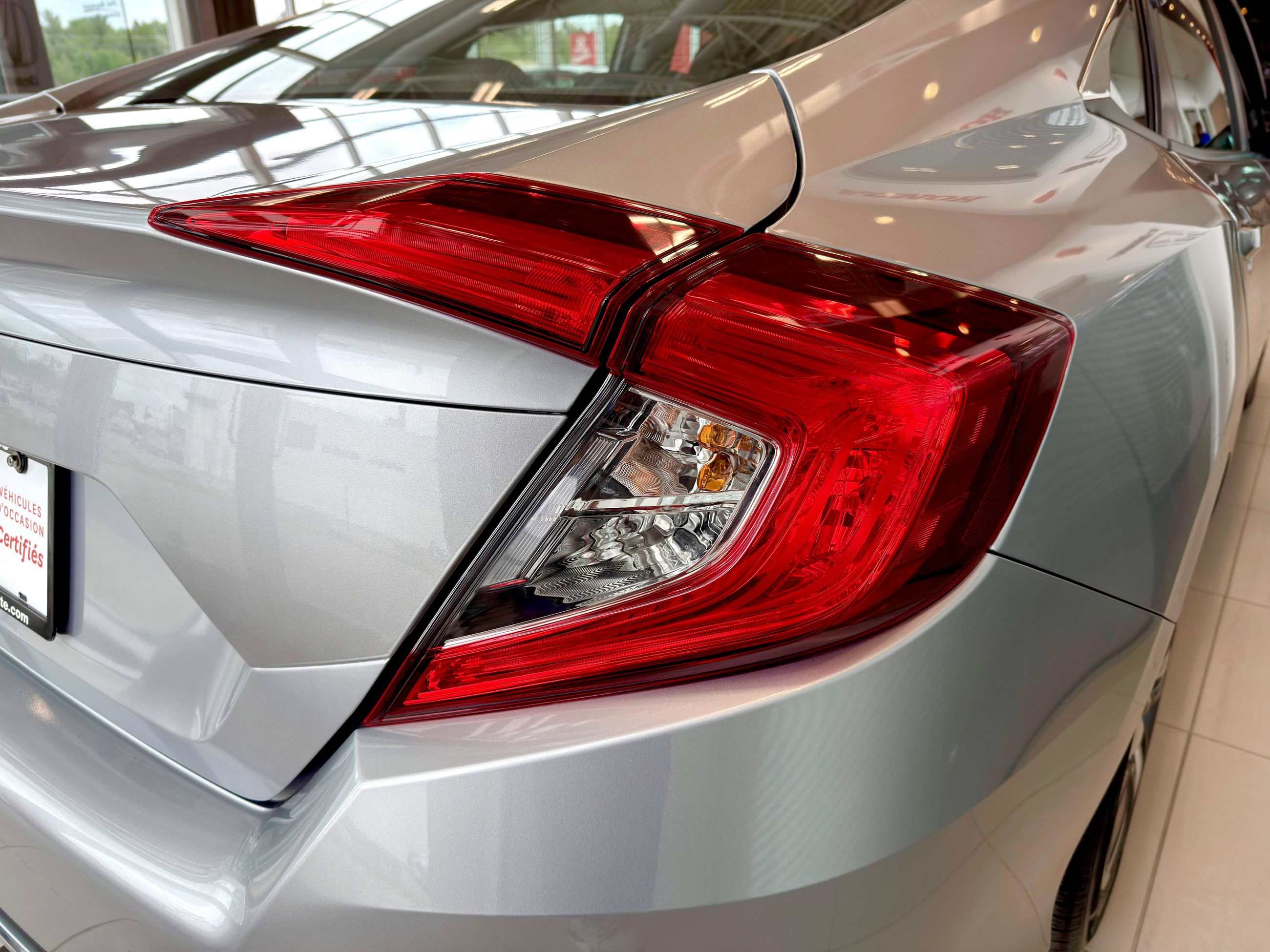Honda Civic Sedan LX 2020-13