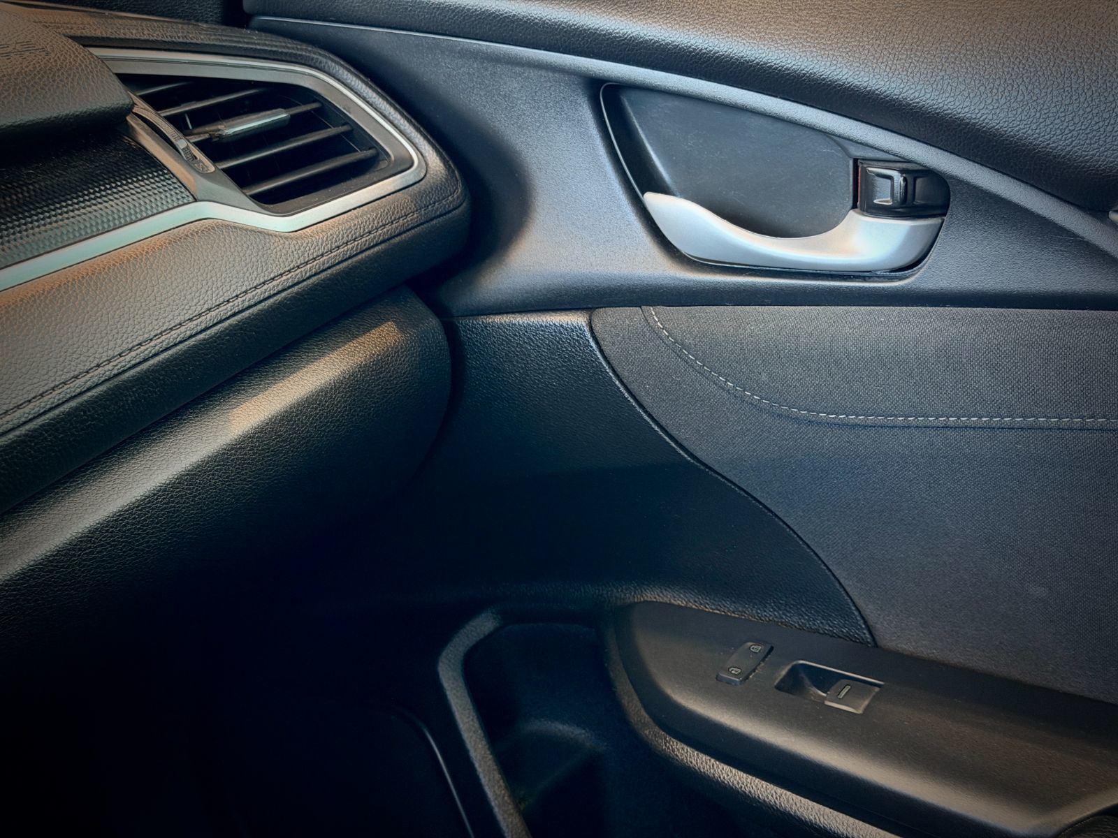 2020 Honda Civic Sedan Sport-31