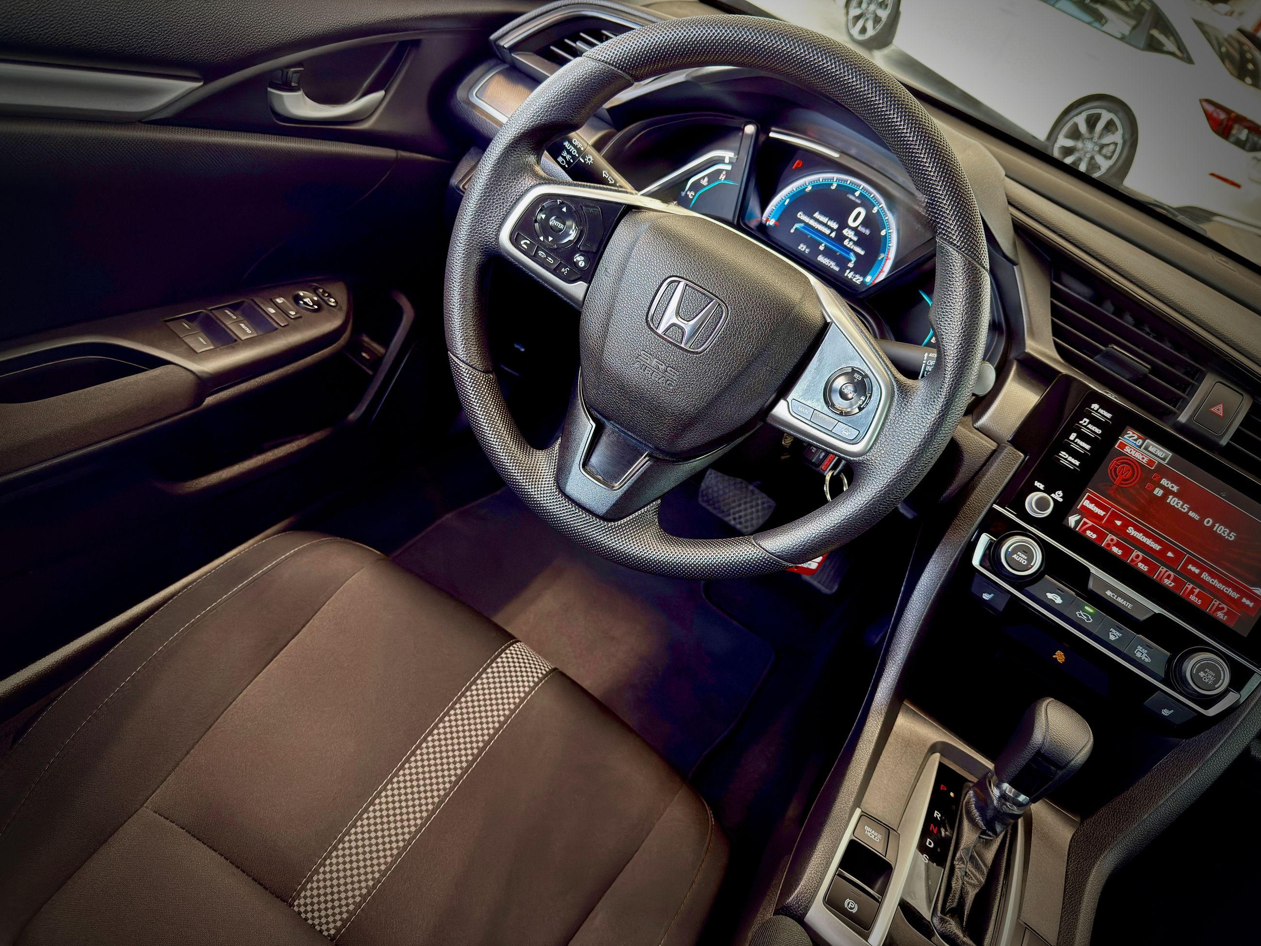 Honda Civic Sedan LX 2021-17