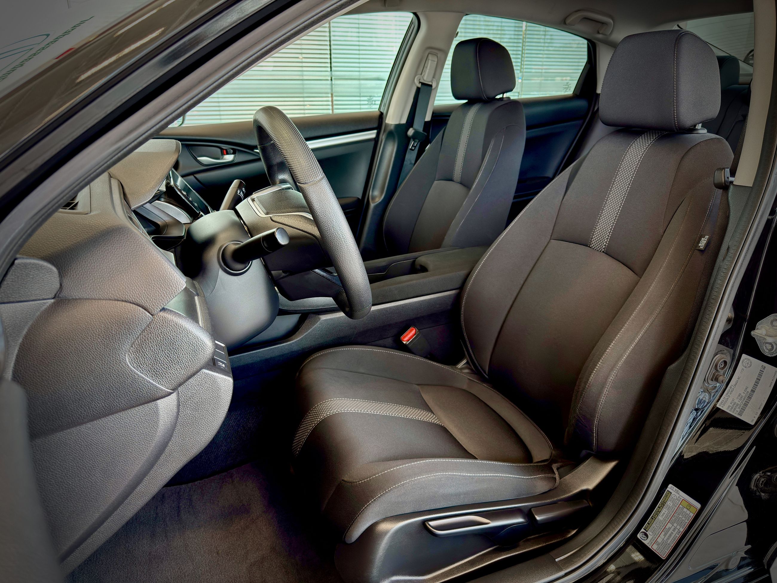 Honda Civic Sedan LX 2021-14