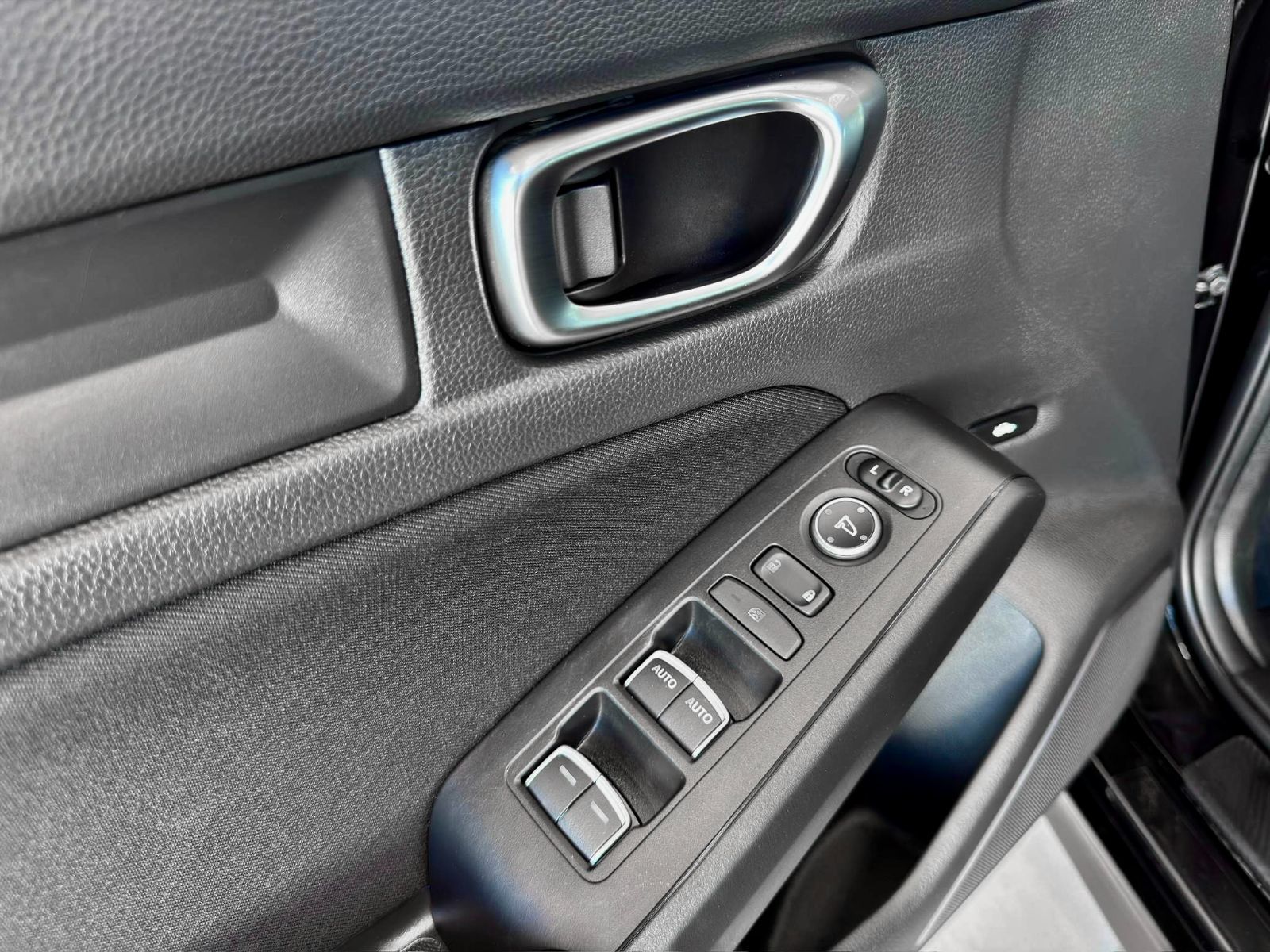 Honda Civic Sedan LX 2022-28