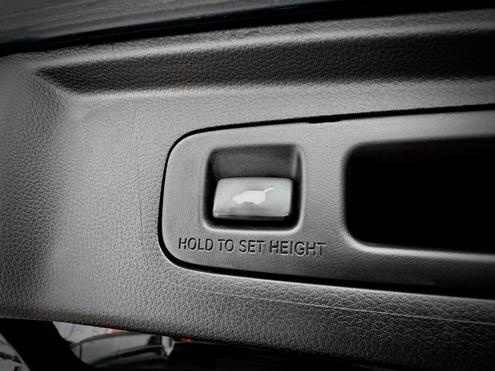 2023 Honda CR-V Hybrid Touring-13