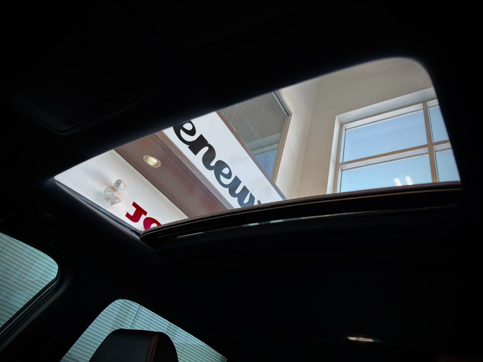 Honda CR-V Hybrid Touring 2023-14