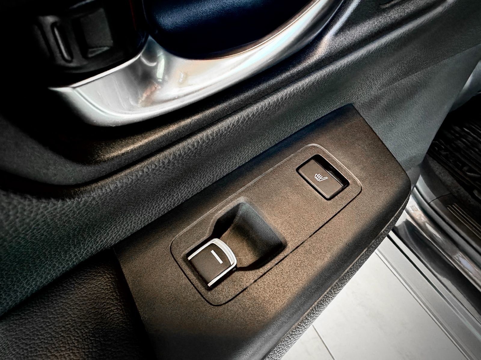 Honda CR-V Hybrid EX-L 2024-30