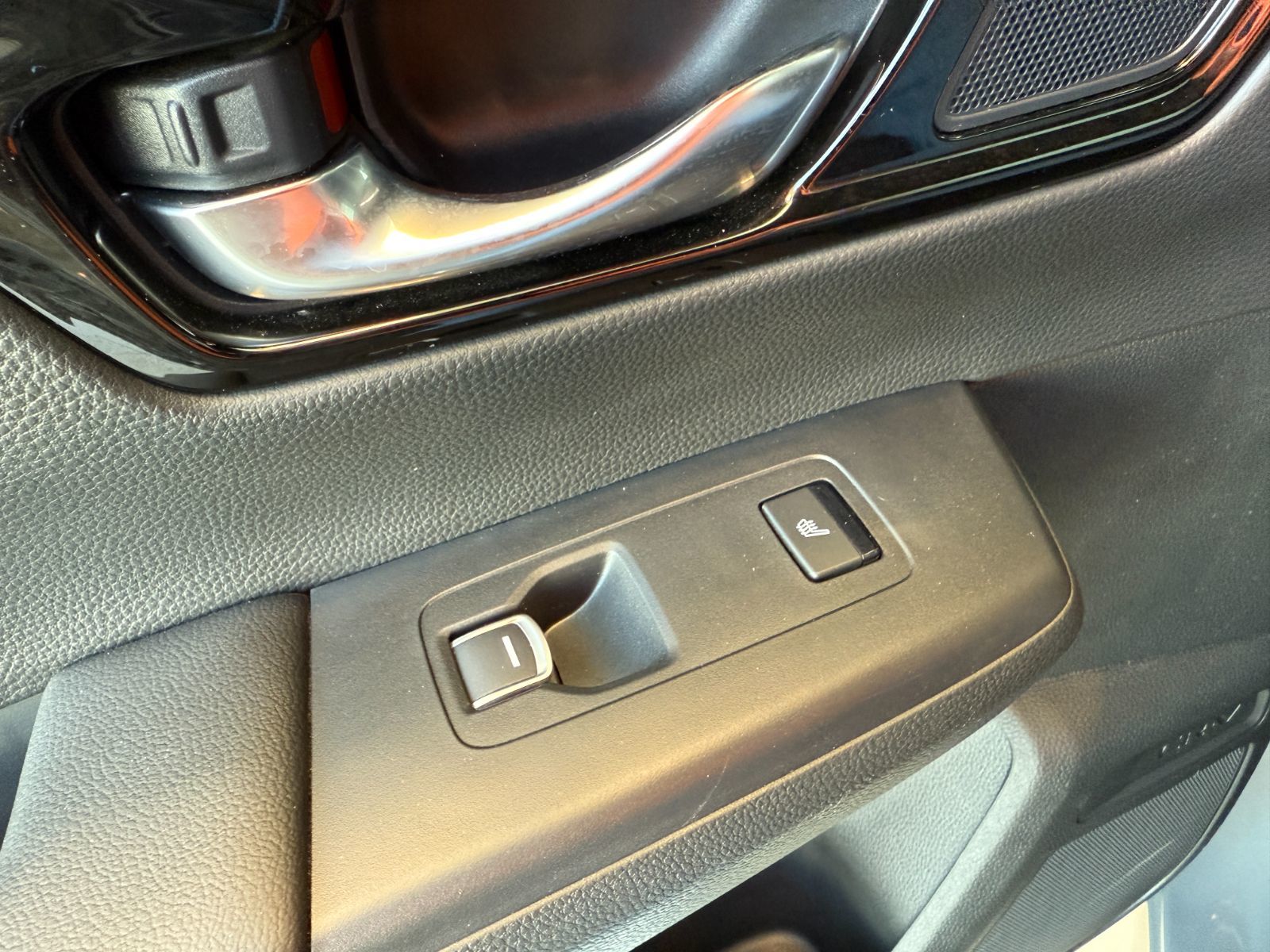 Honda CR-V HYBRID Touring 2025-40