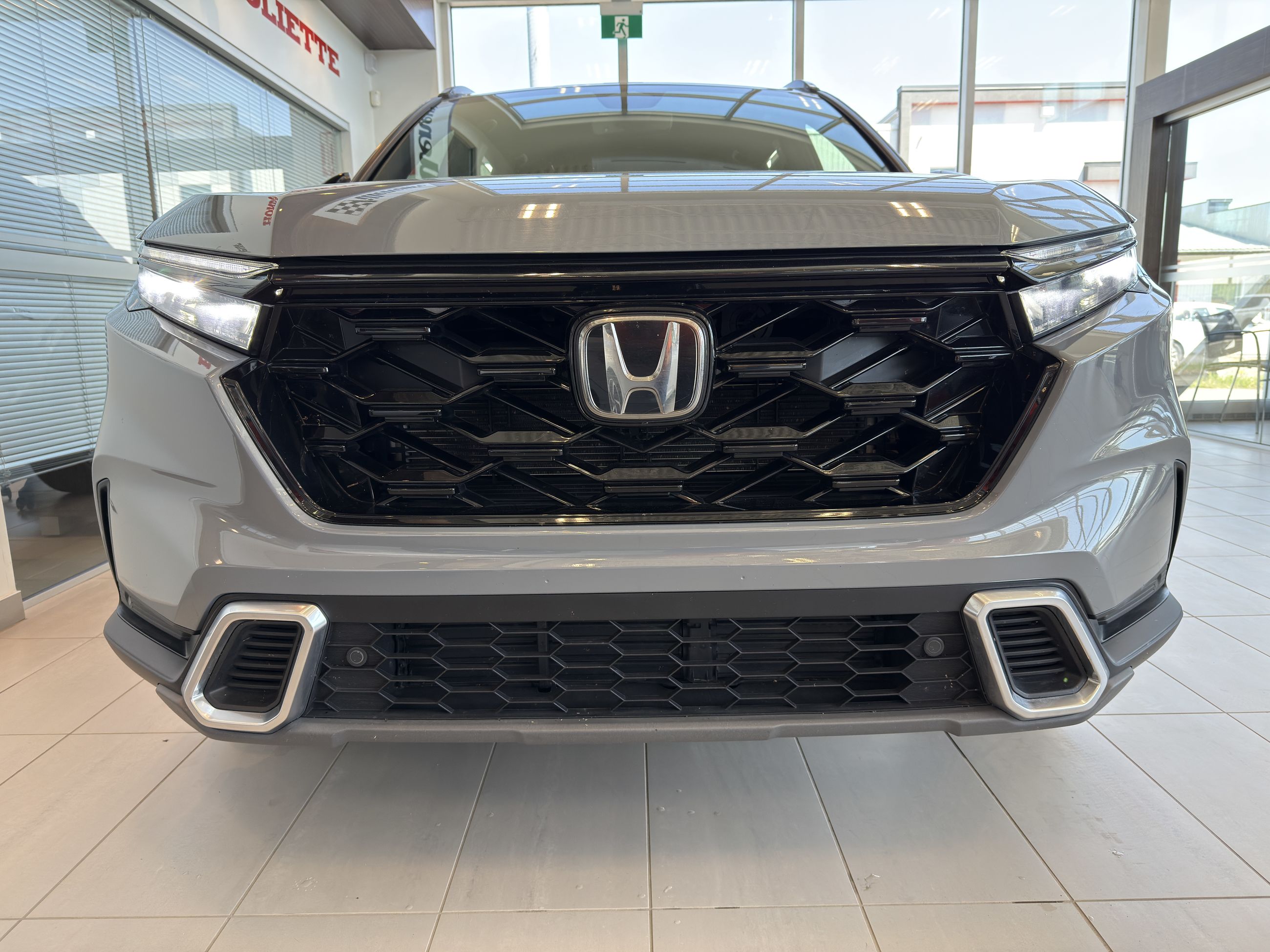 Honda CR-V HYBRID Touring 2025-4