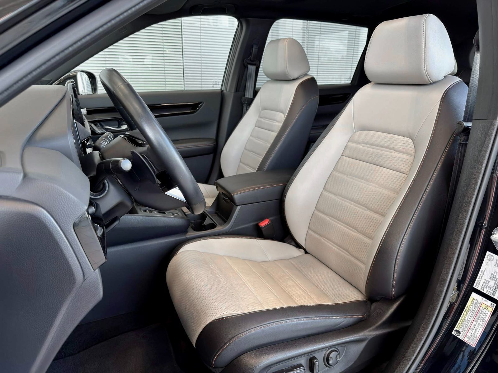 Honda CR-V Hybrid Touring 2025-17