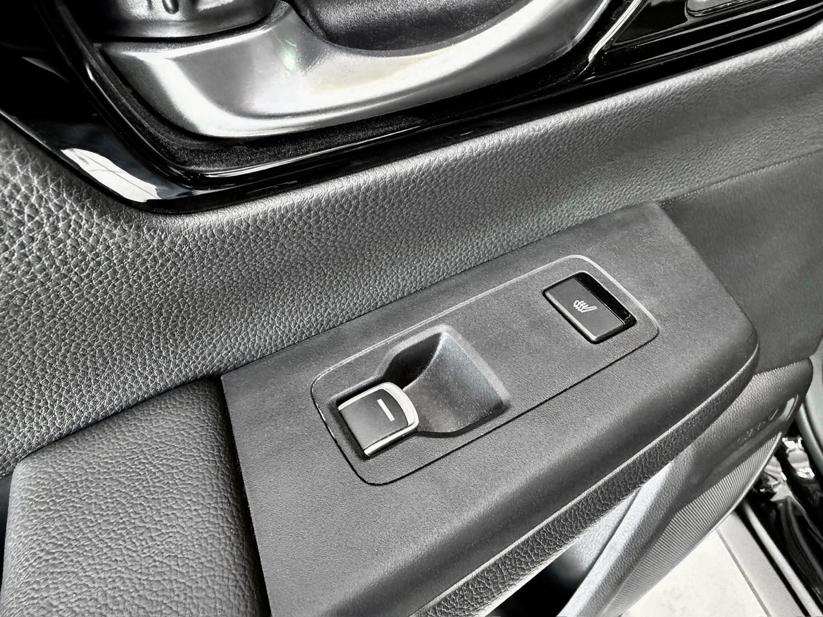 Honda CR-V Hybrid Touring 2025-37