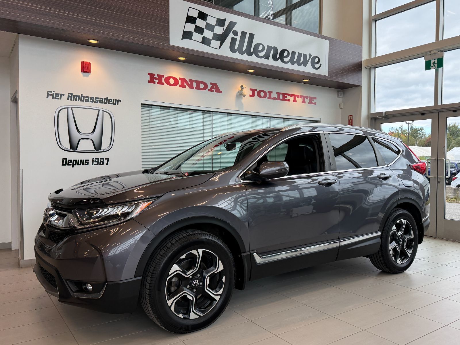 Honda CR-V Touring 2019-0