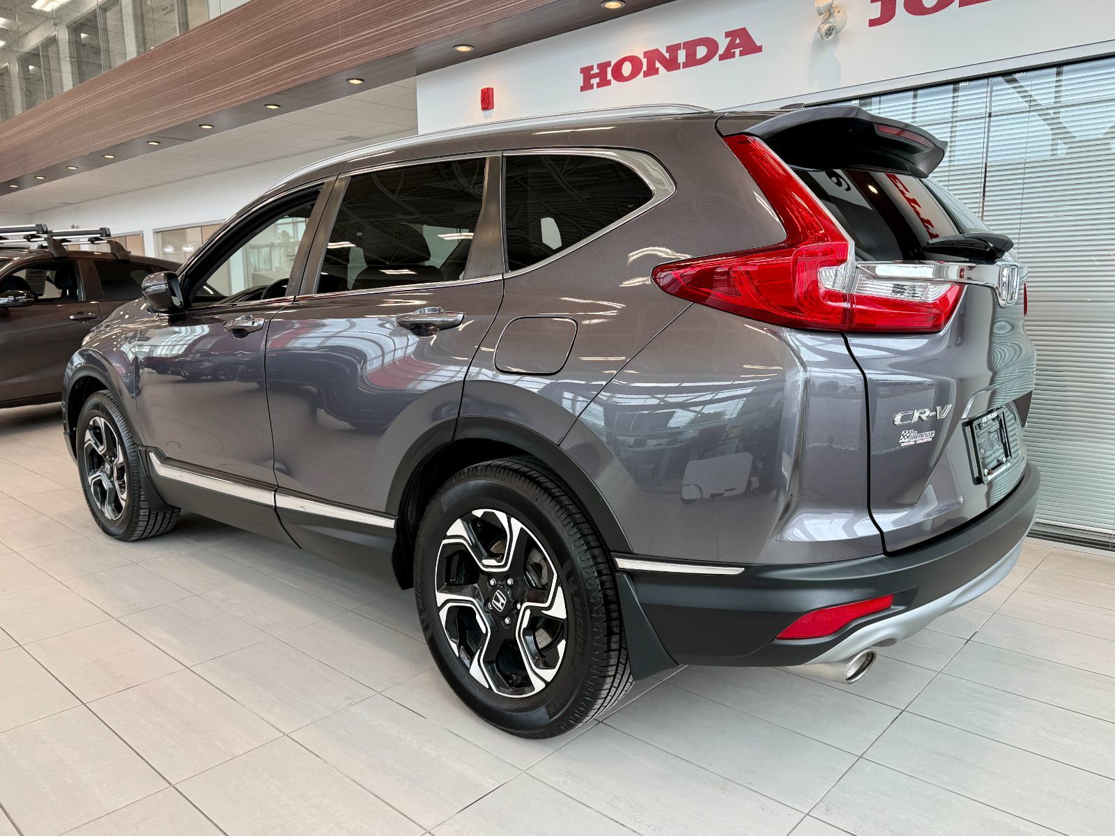 Honda CR-V Touring 2019-9