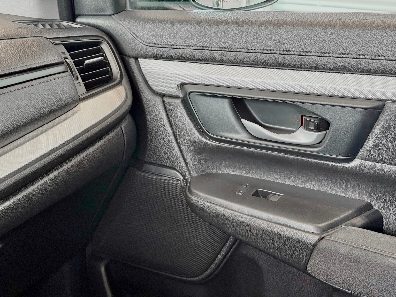 Honda CR-V LX 2019-29