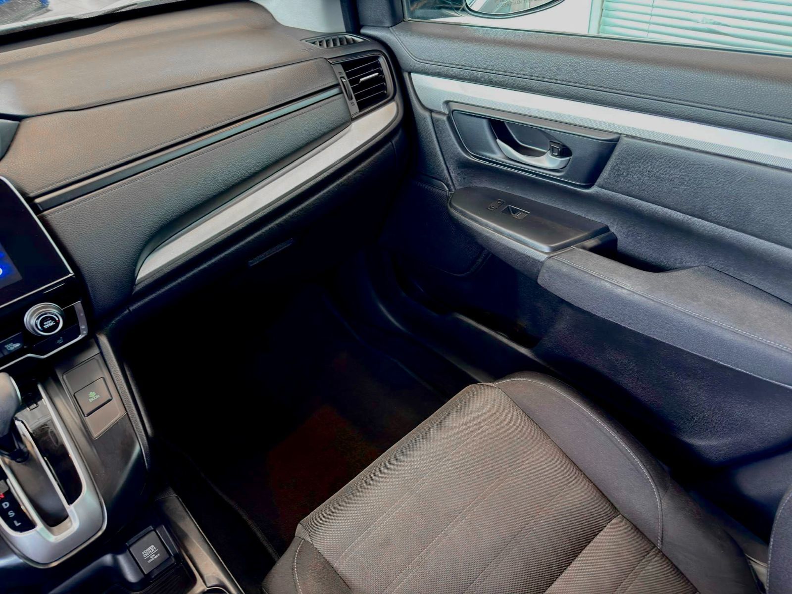 Honda CR-V LX 2019-20