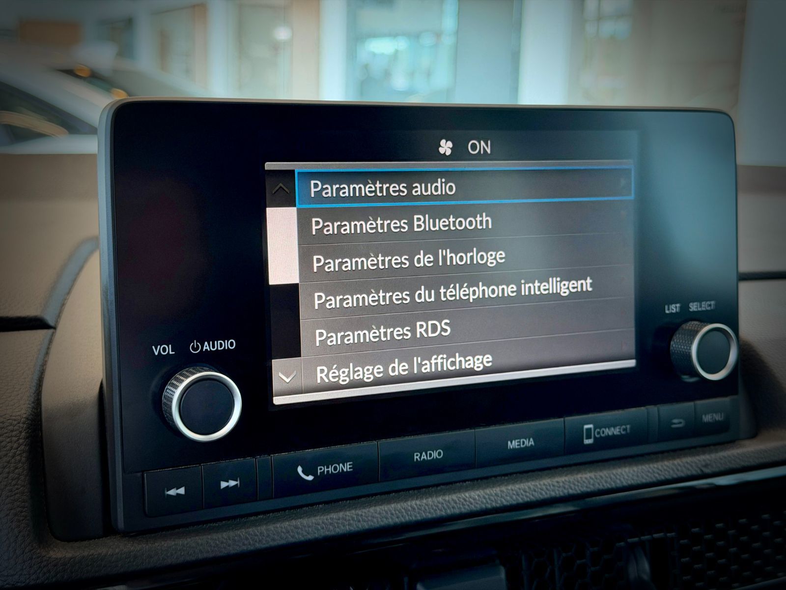 Honda CR-V Sport 2023-32