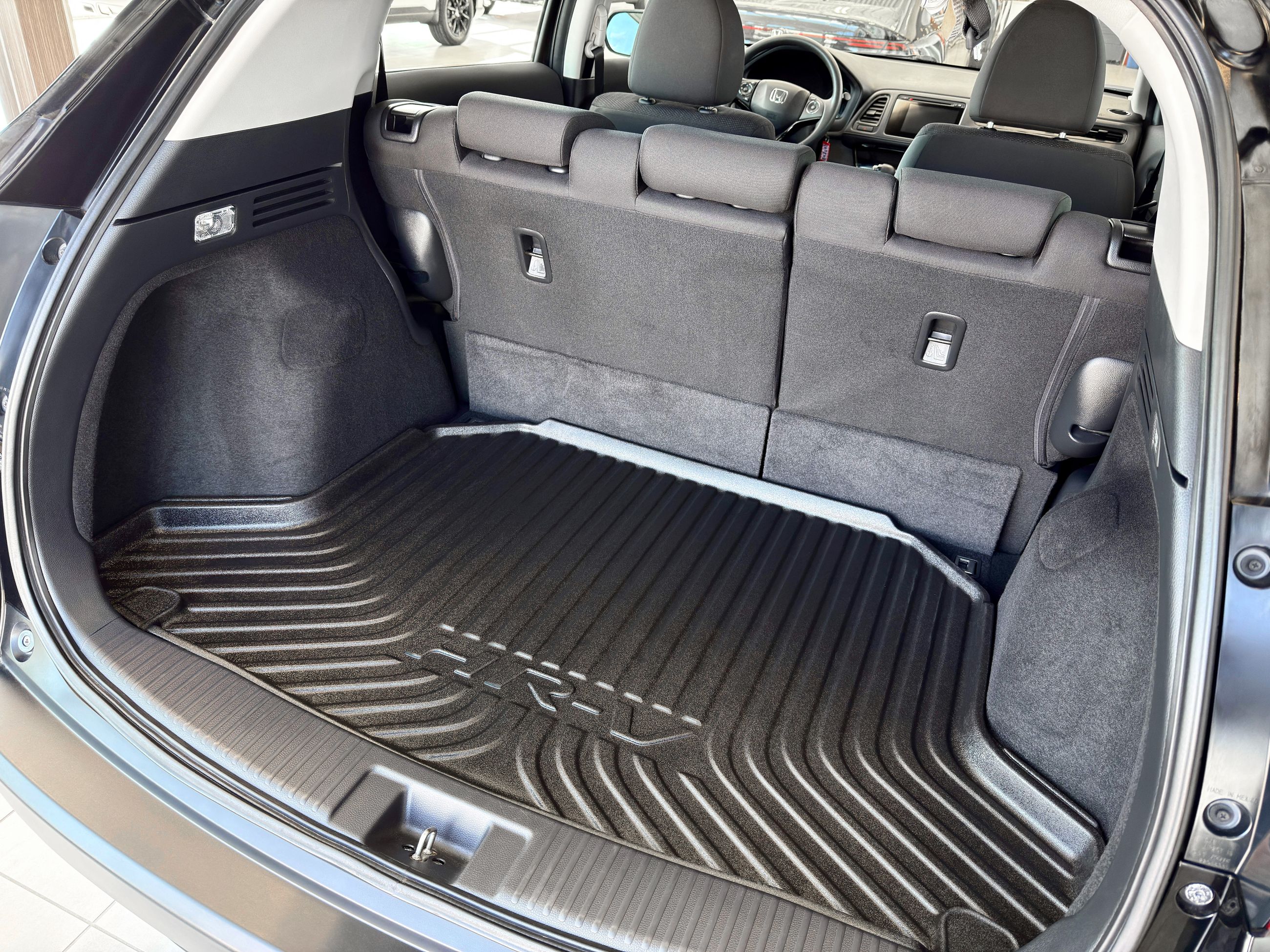 Honda HR-V LX 2017-14