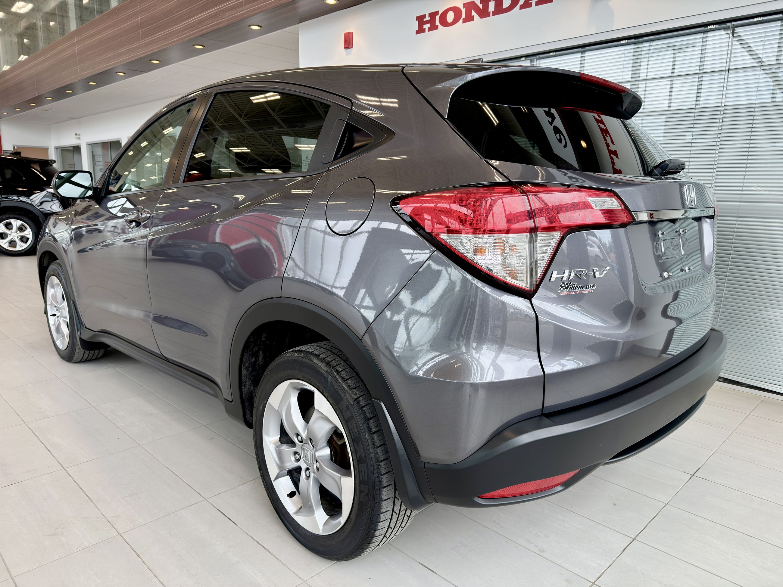 Honda HR-V LX AWD 2020-8