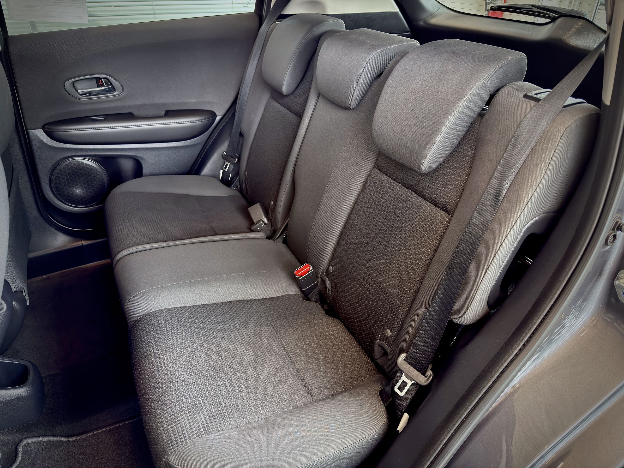 Honda HR-V LX AWD 2020-15