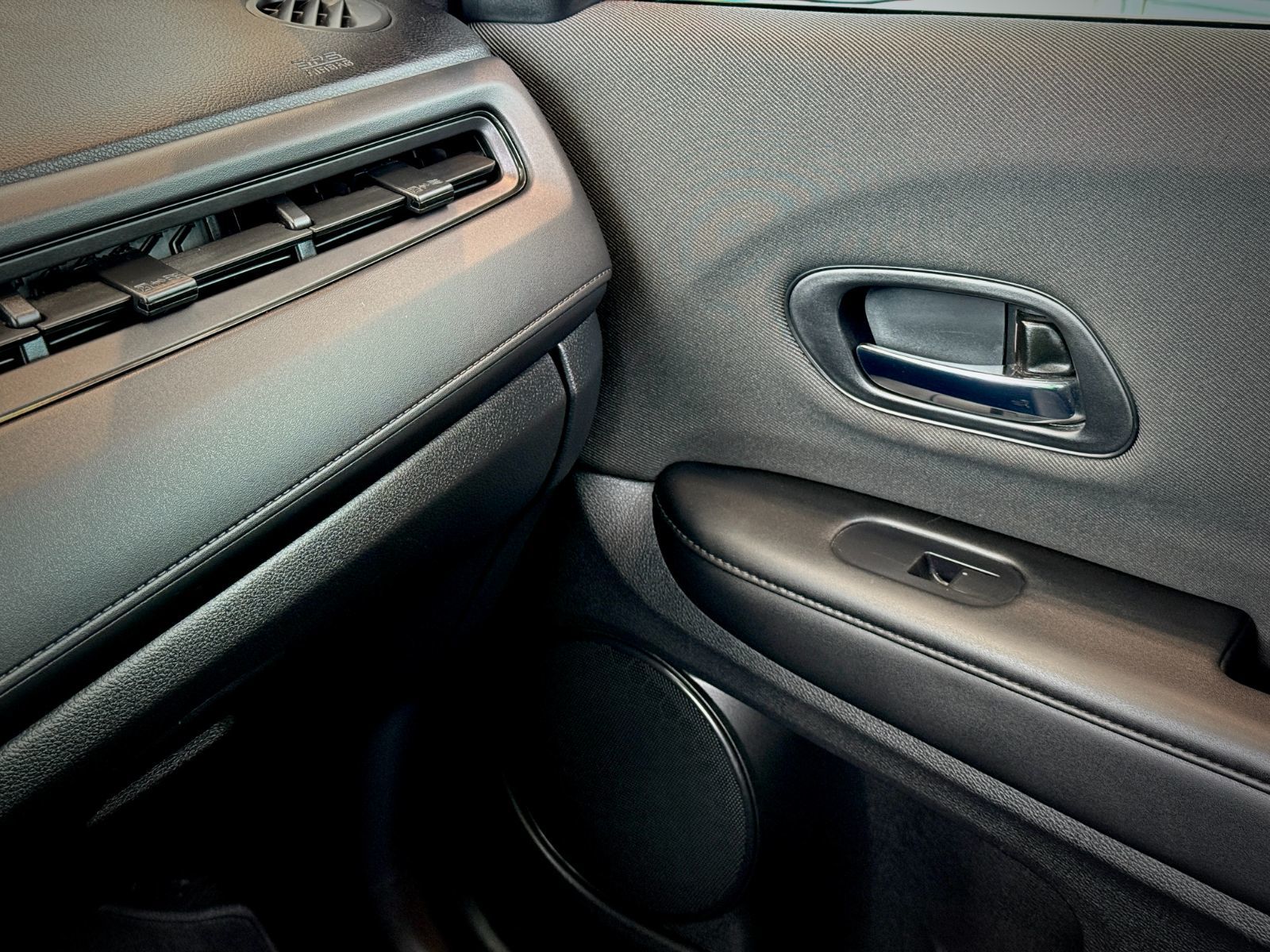 Honda HR-V LX AWD 2020-28