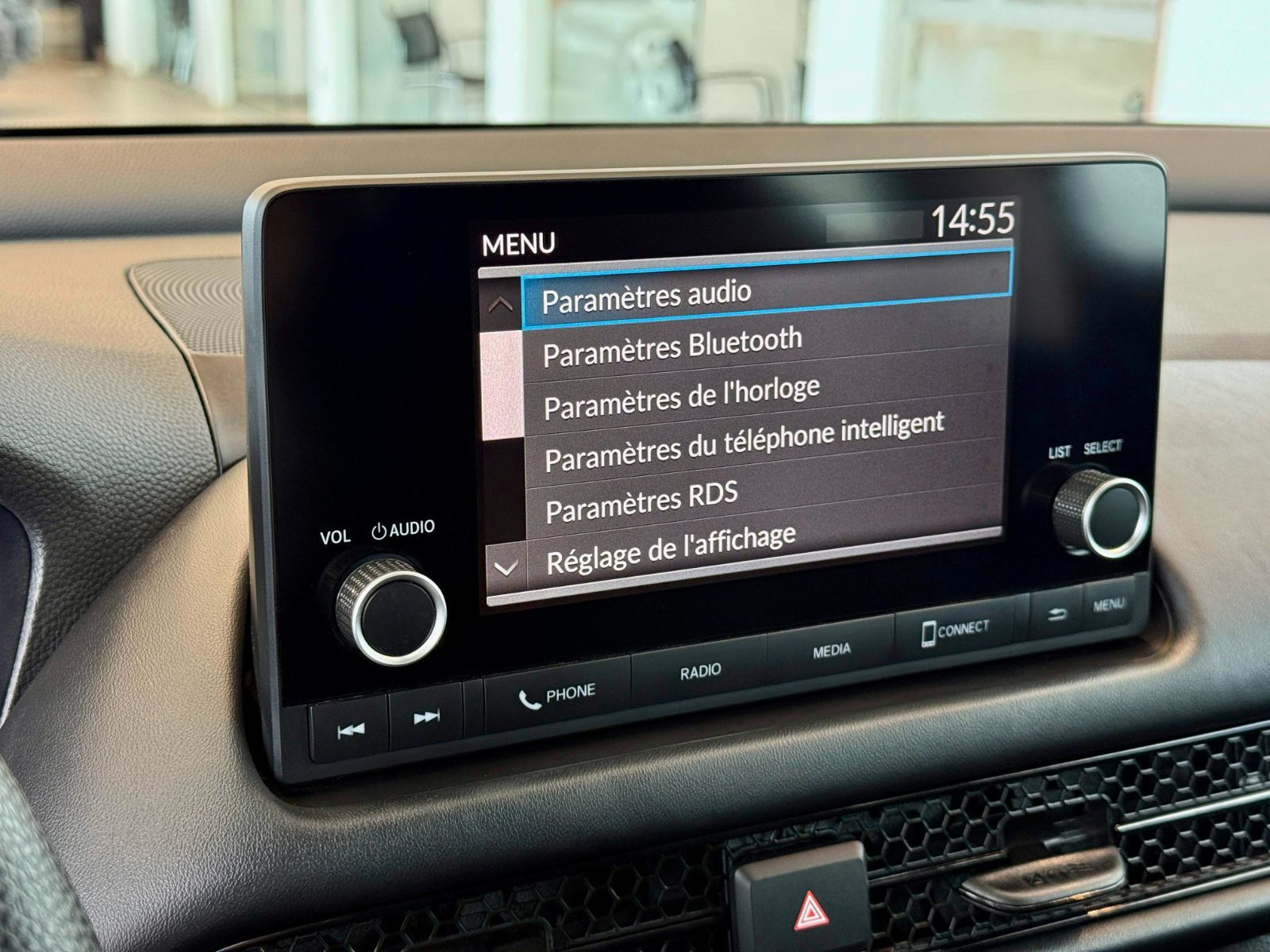 Honda HR-V LX AWD 2023-27