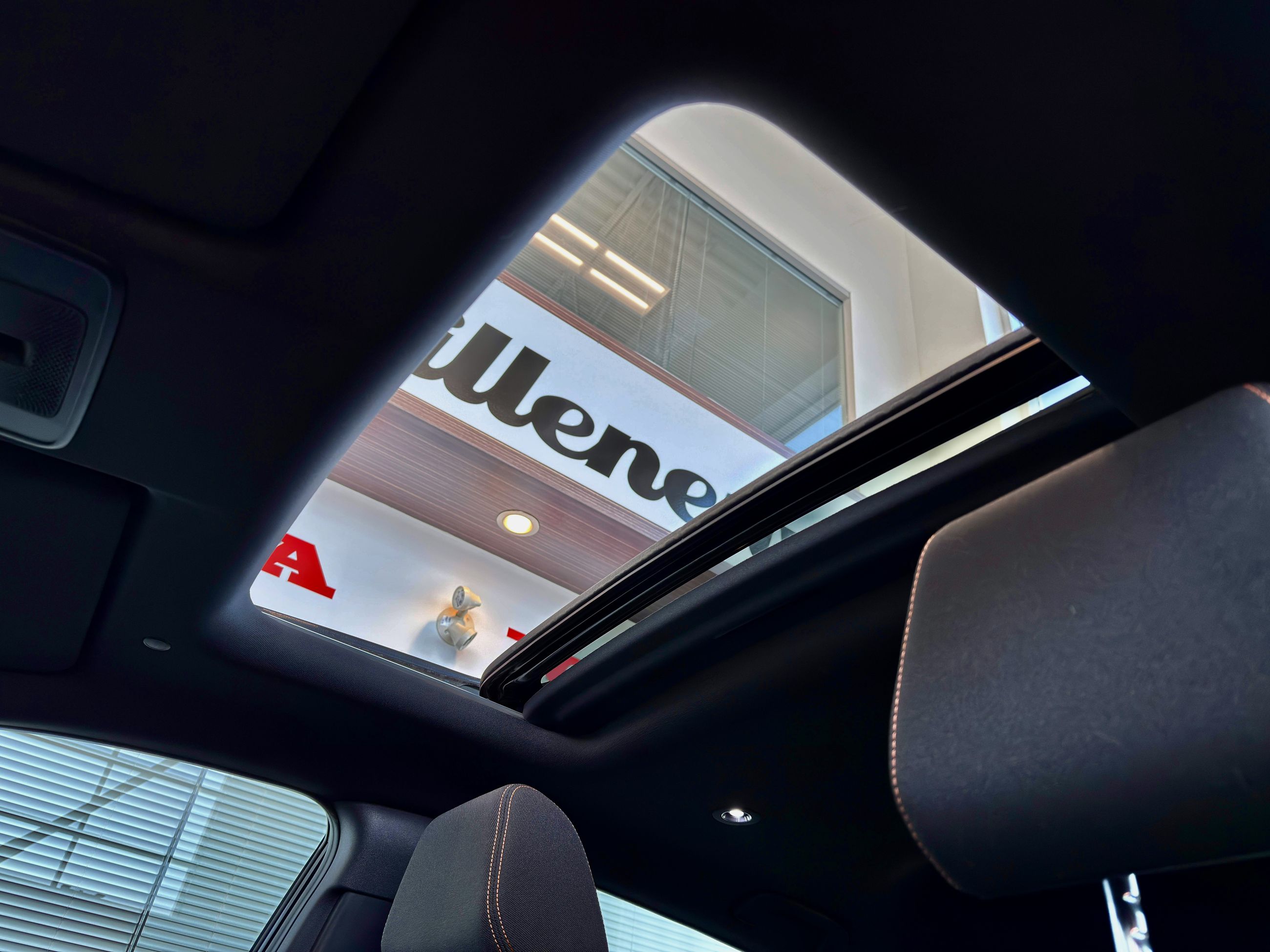 Honda HR-V Sport 2023-15