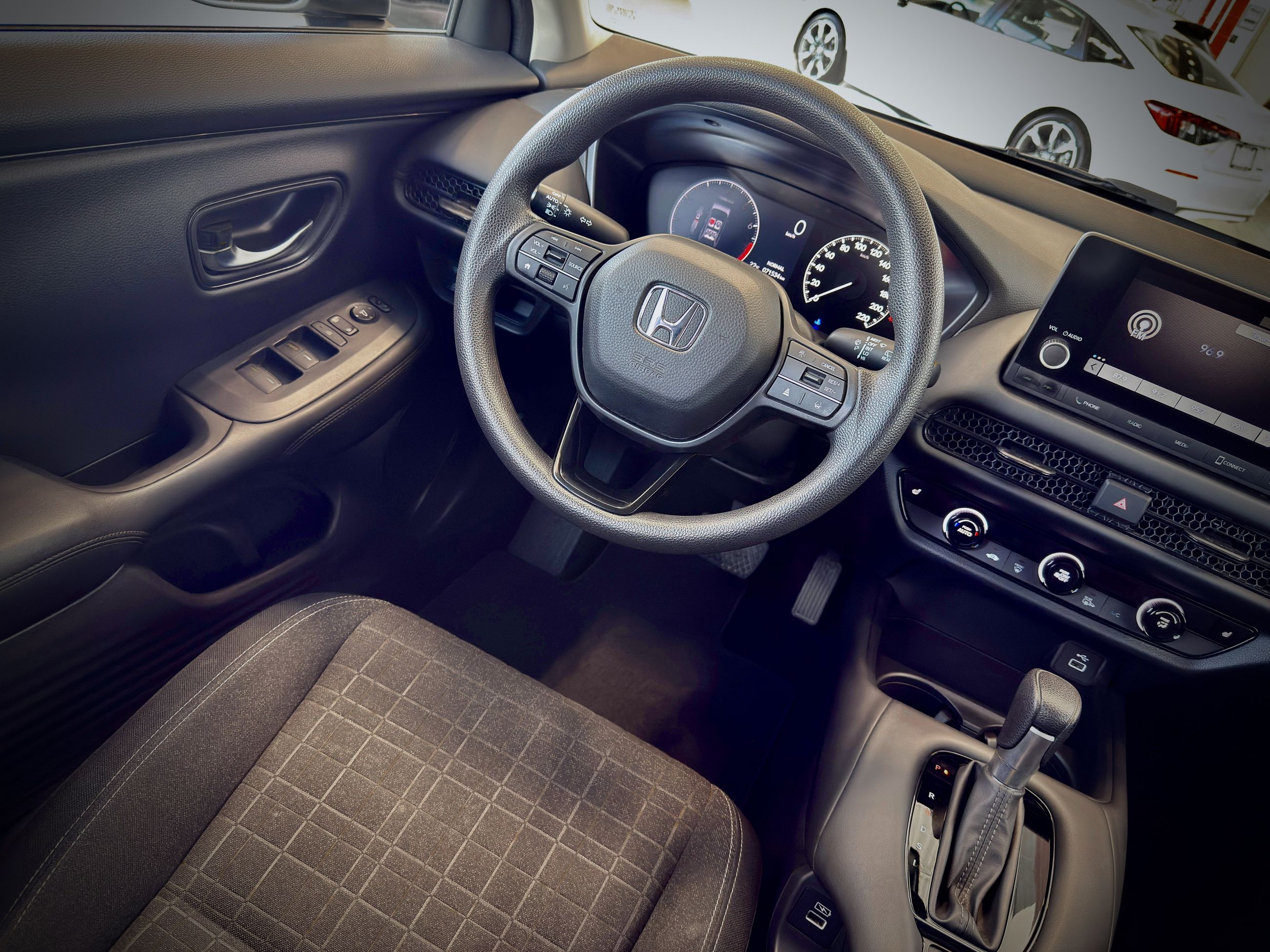 Honda HR-V LX 2RM 2023-16