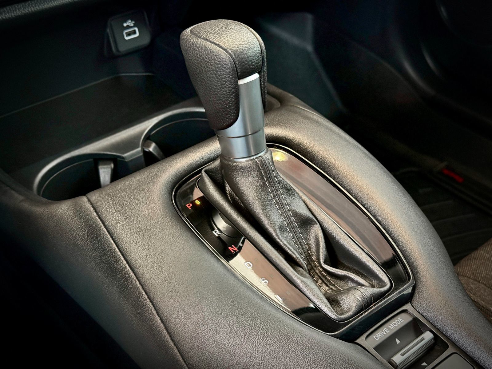 Honda HR-V LX 2023-30