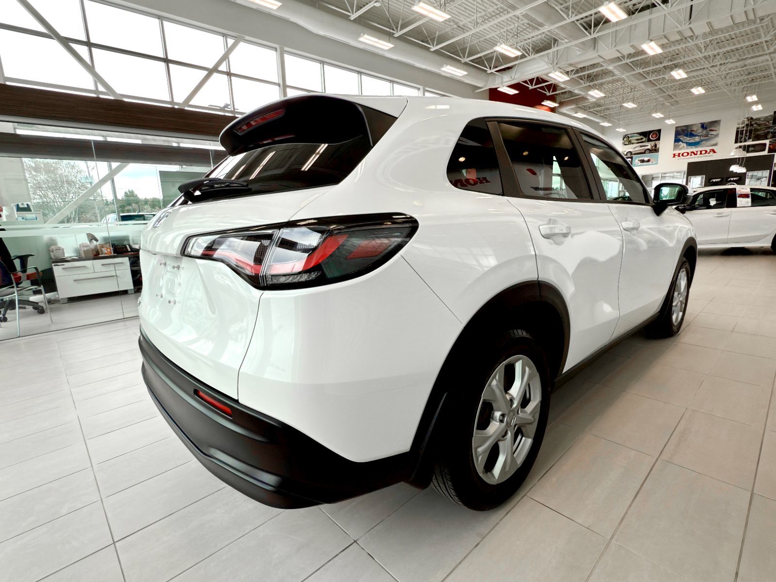 Honda HR-V LX 2023-12