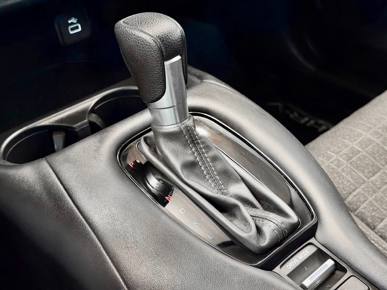 Honda HR-V LX 2023-31